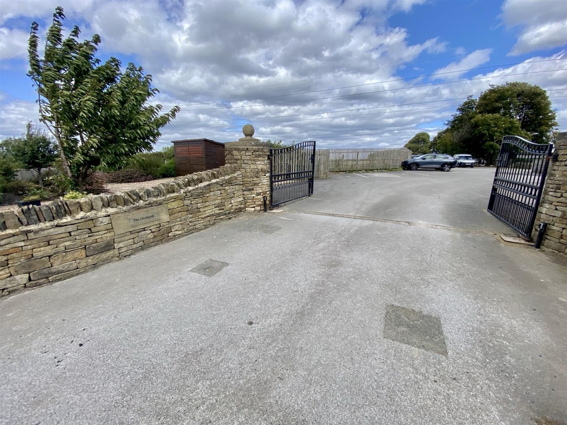 Images for The Orchards, Bellstring Lane, Mirfield