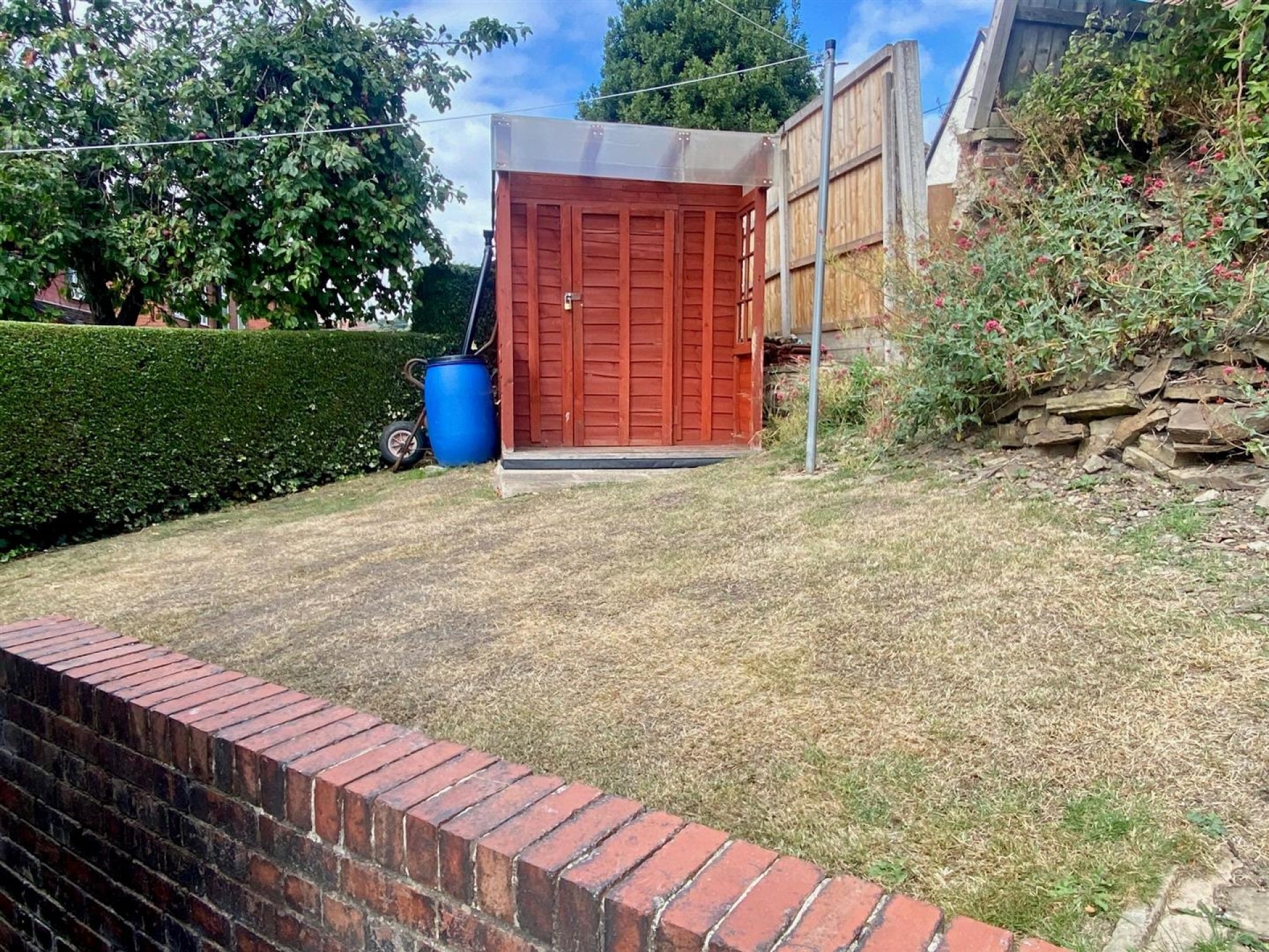 Images for East Close, Huddersfield