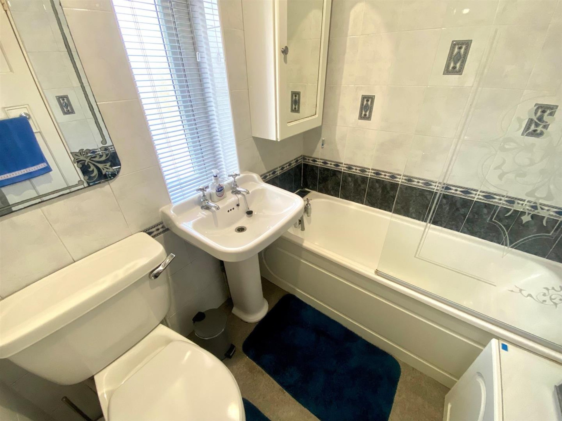 Images for East Close, Huddersfield