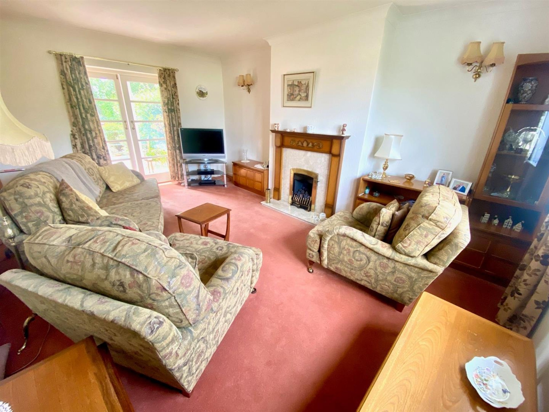 Images for Broadgate Crescent, Almondbury, Huddersfield