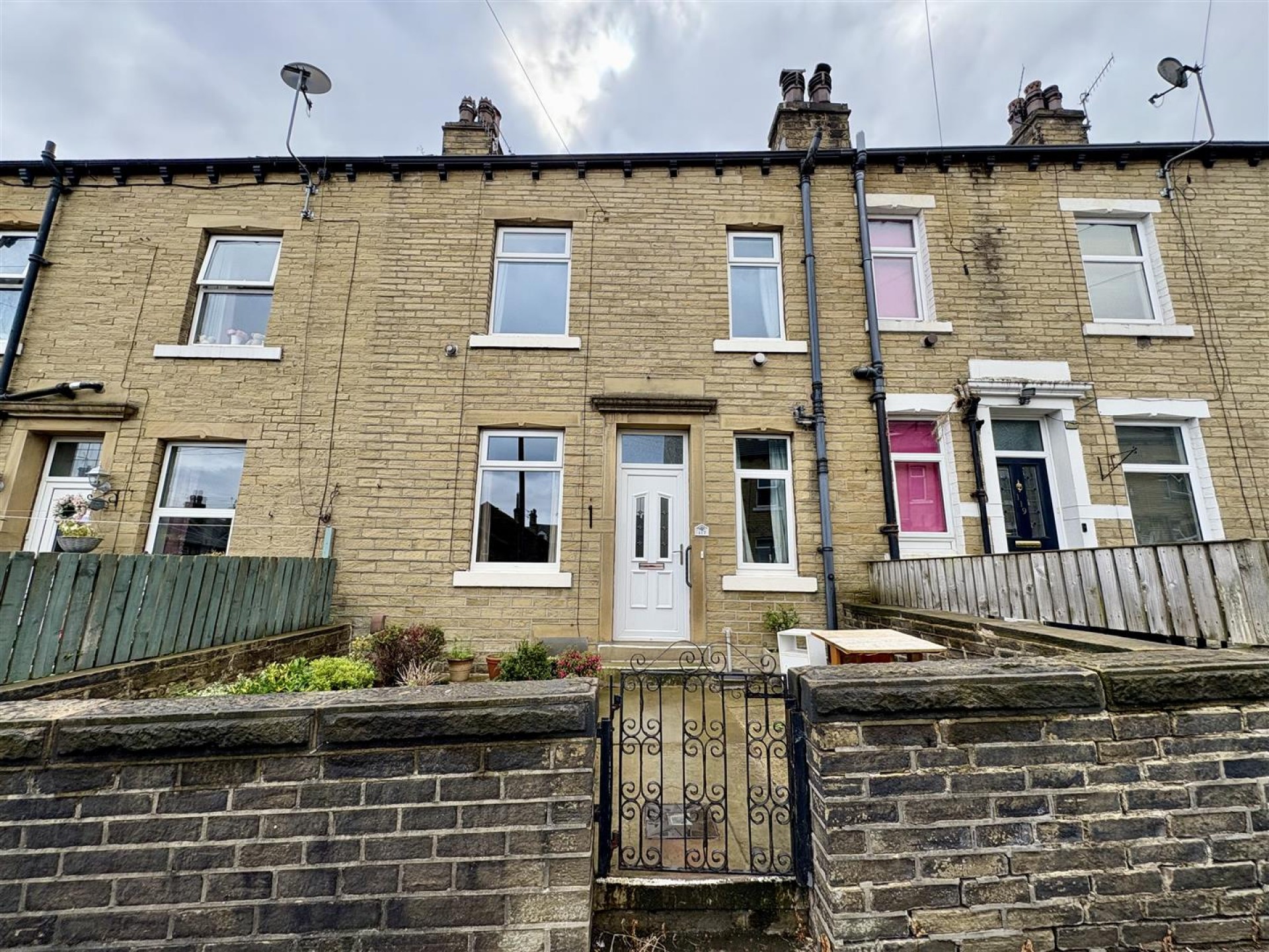 Images for Catherine Street, Elland