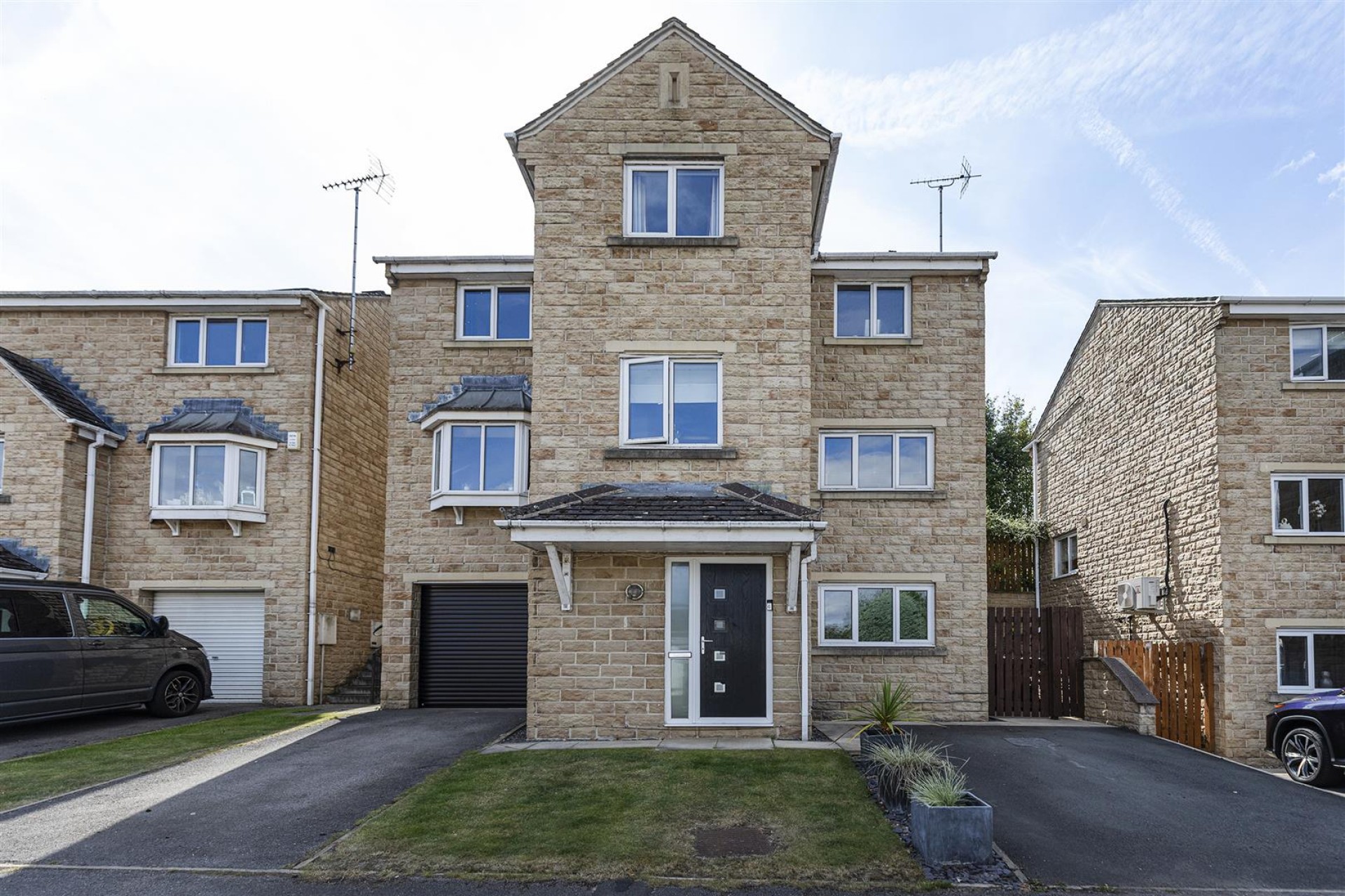 Images for Oakfield Drive, Mirfield