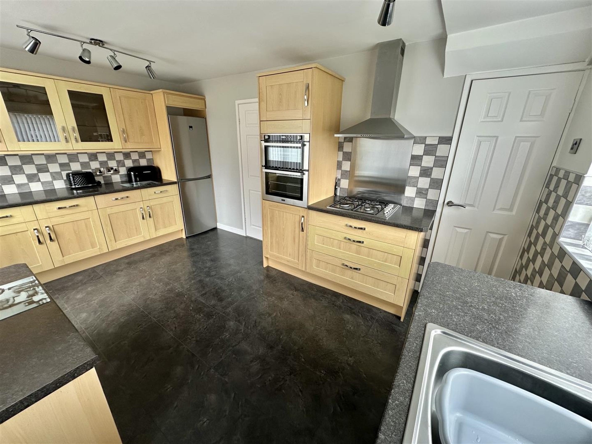 Images for Crown Close, Dewsbury