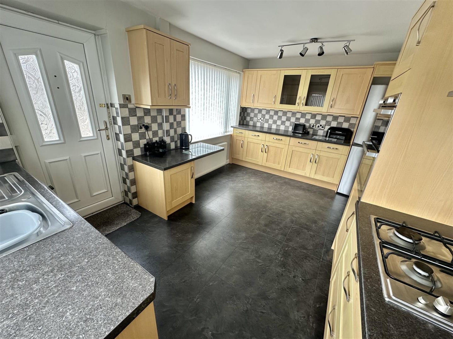 Images for Crown Close, Dewsbury