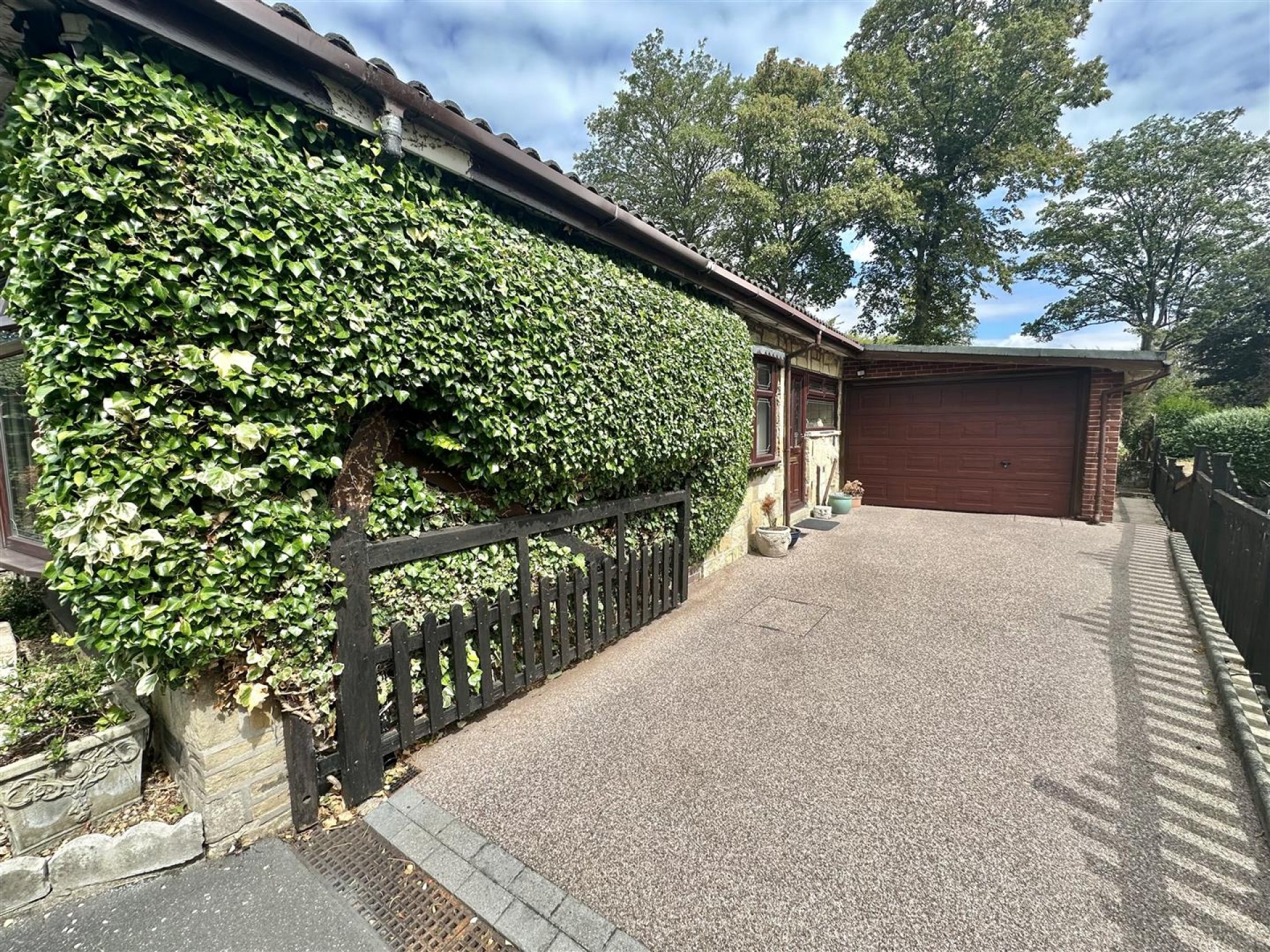 Images for Huddersfield Road, Liversedge