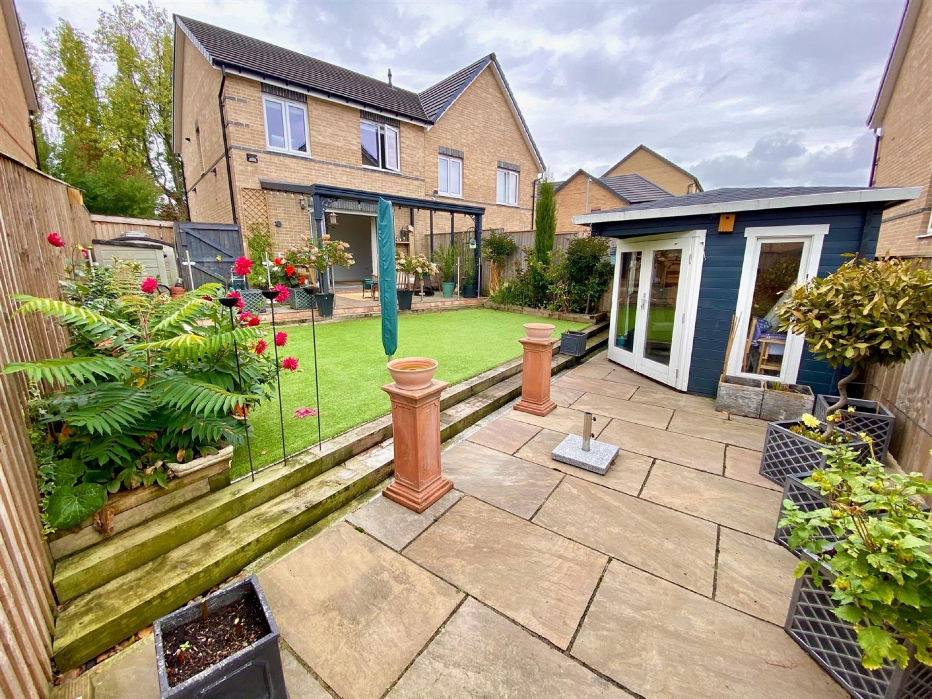 Images for Sandpiper Court, Huddersfield