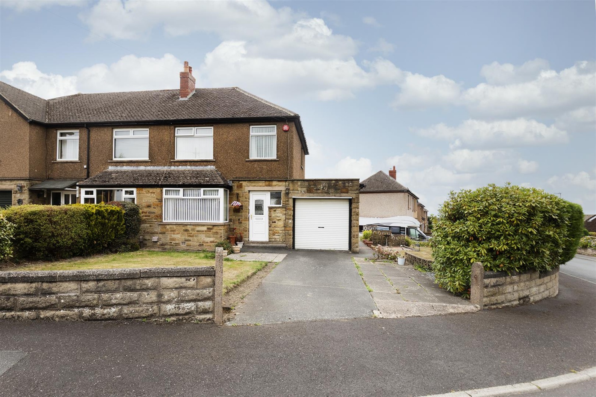 Images for Weatherhill Crescent, Huddersfield