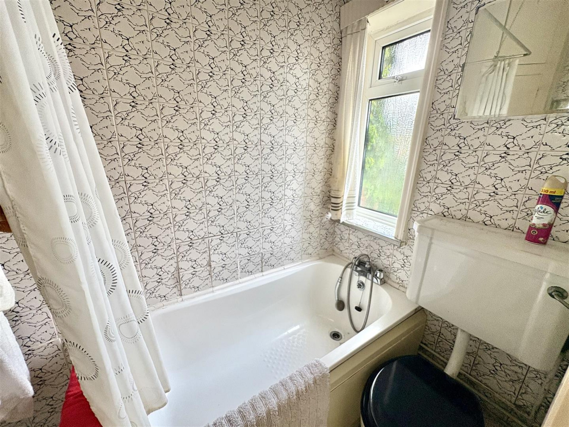 Images for Vegal Crescent, Halifax