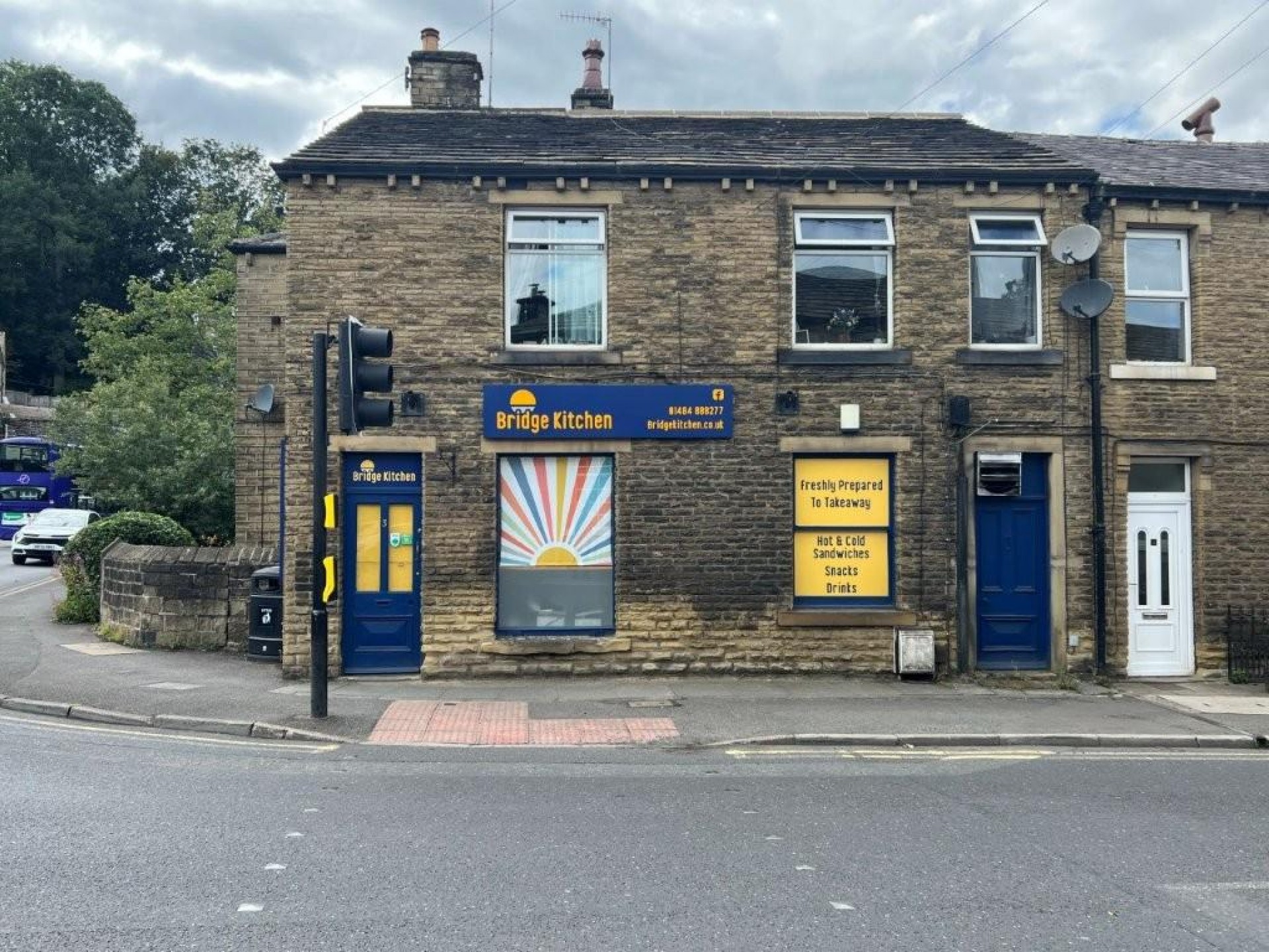 Images for 3 Huddersfield Road, Honley, Holmfirth