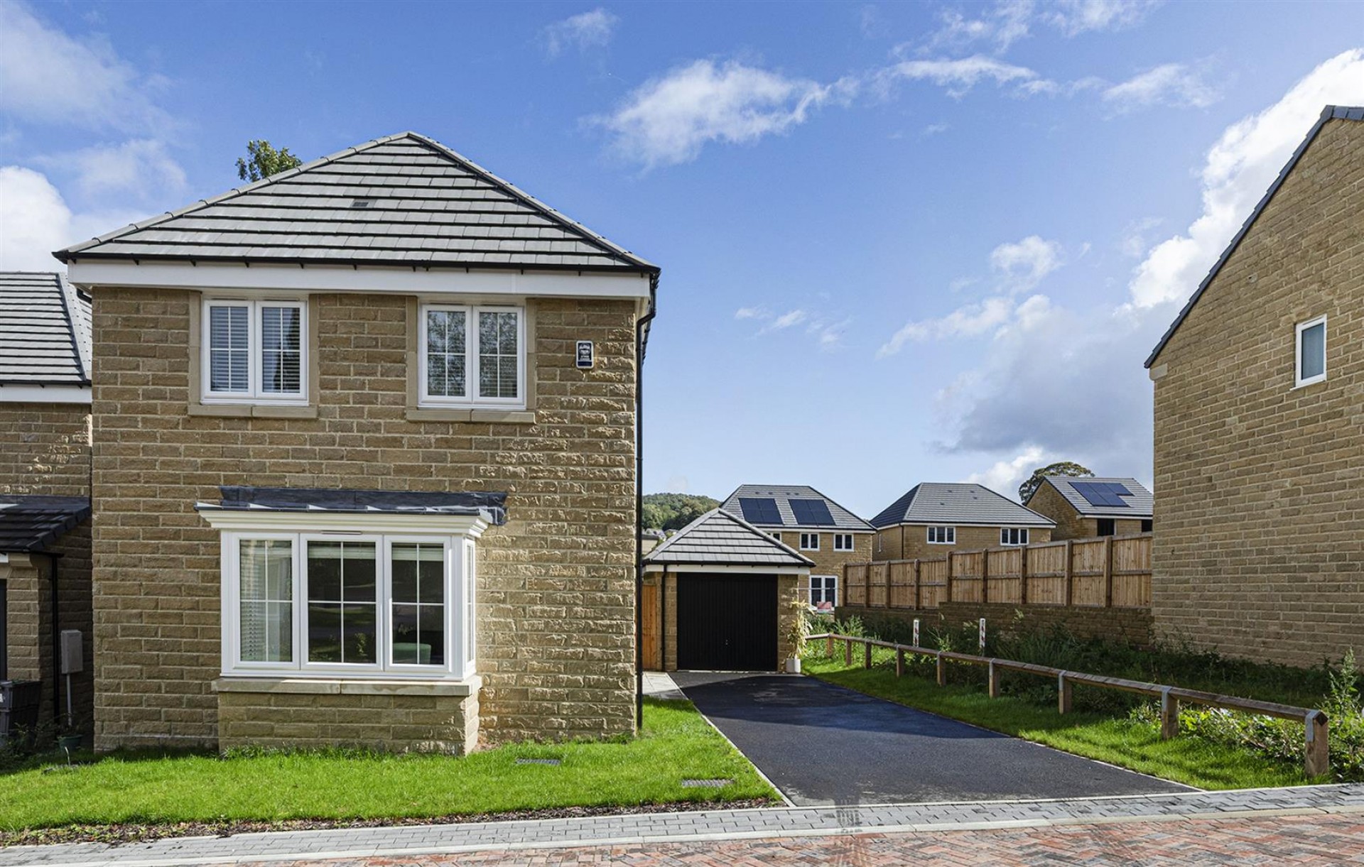 Images for Holly Way, Honley, Holmfirth