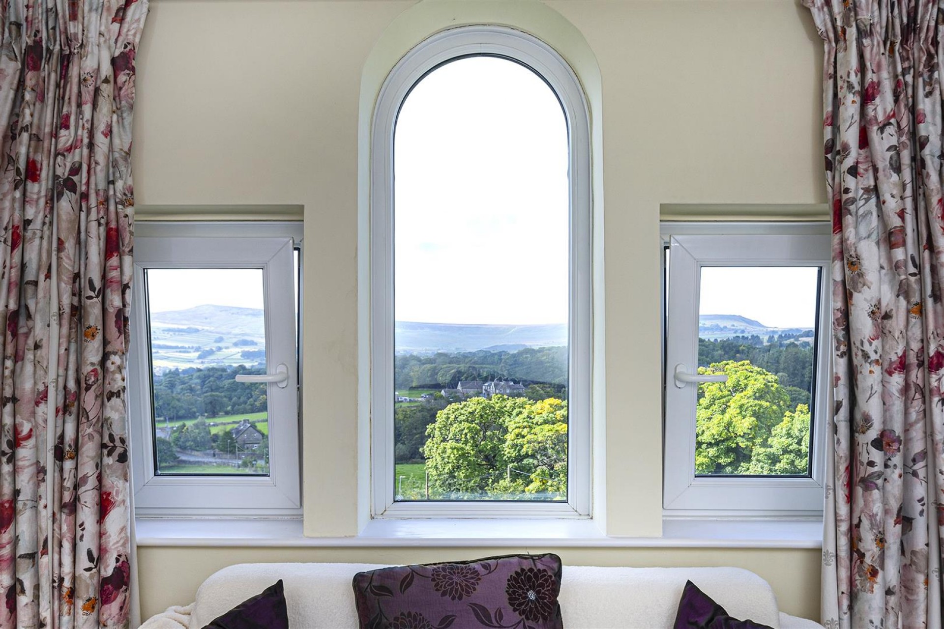 Images for Crosland Edge, Meltham