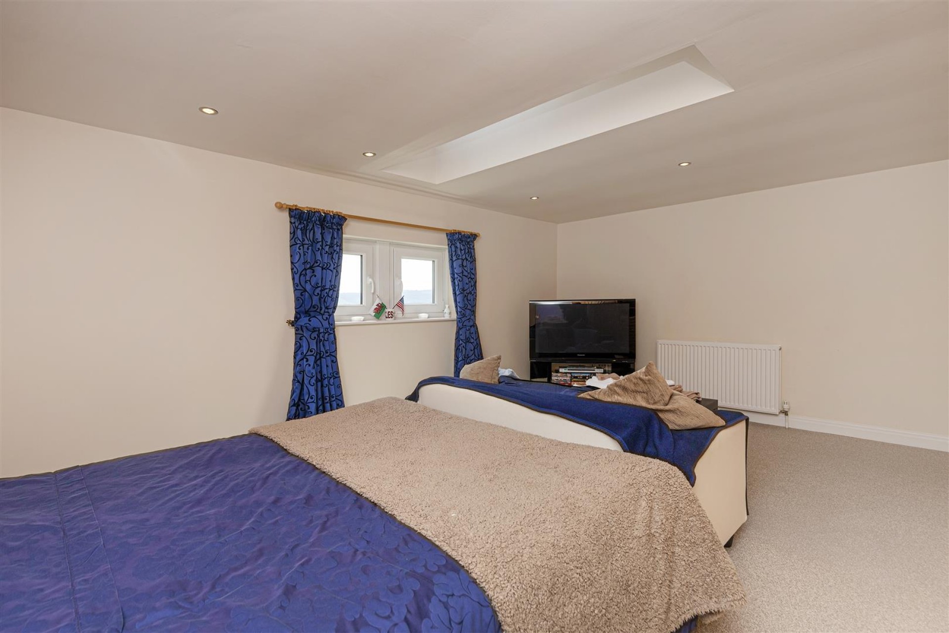 Images for Crosland Edge, Meltham