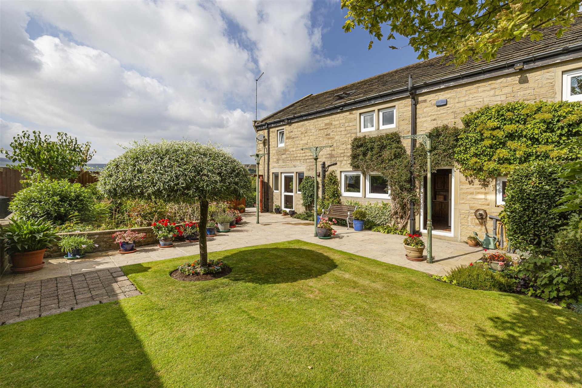 Images for Crosland Edge, Meltham