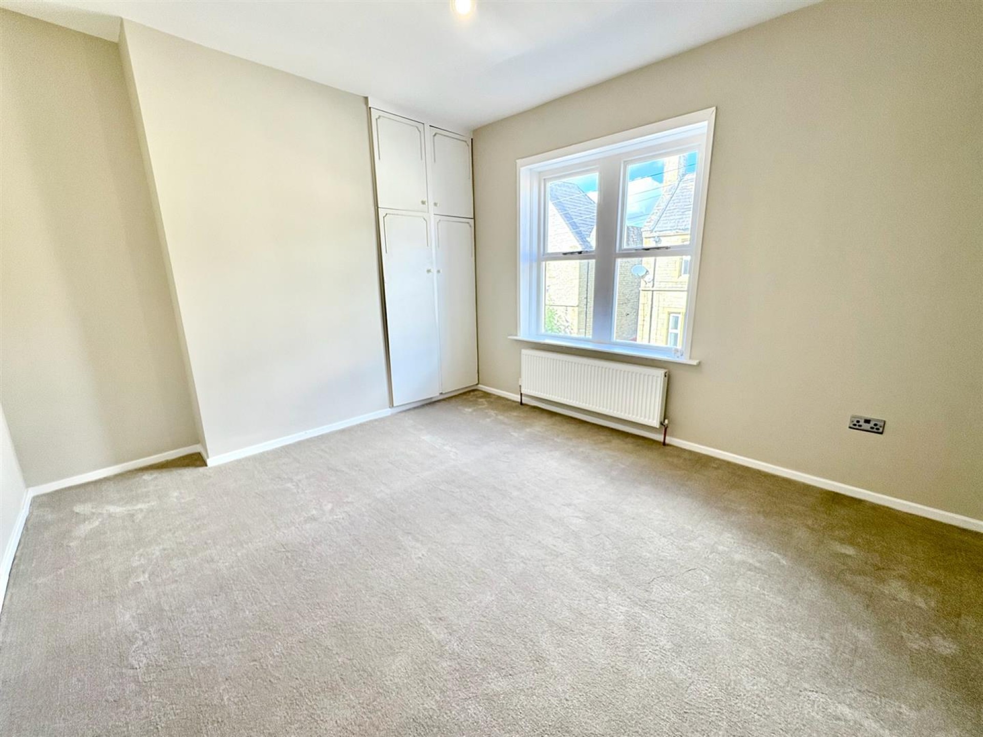 Images for Salisbury Place, Boothtown, Halifax