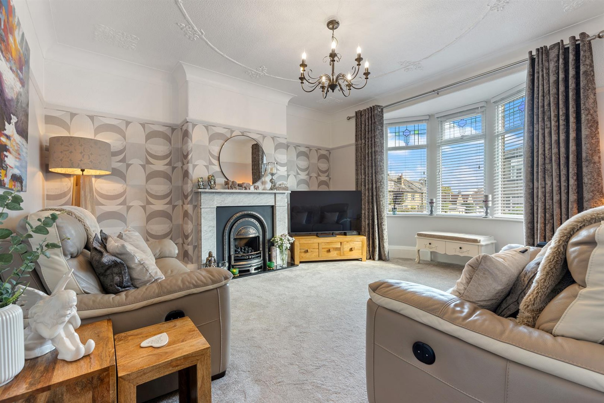 Images for Winona, Linden Road, Hullen Edge, Elland