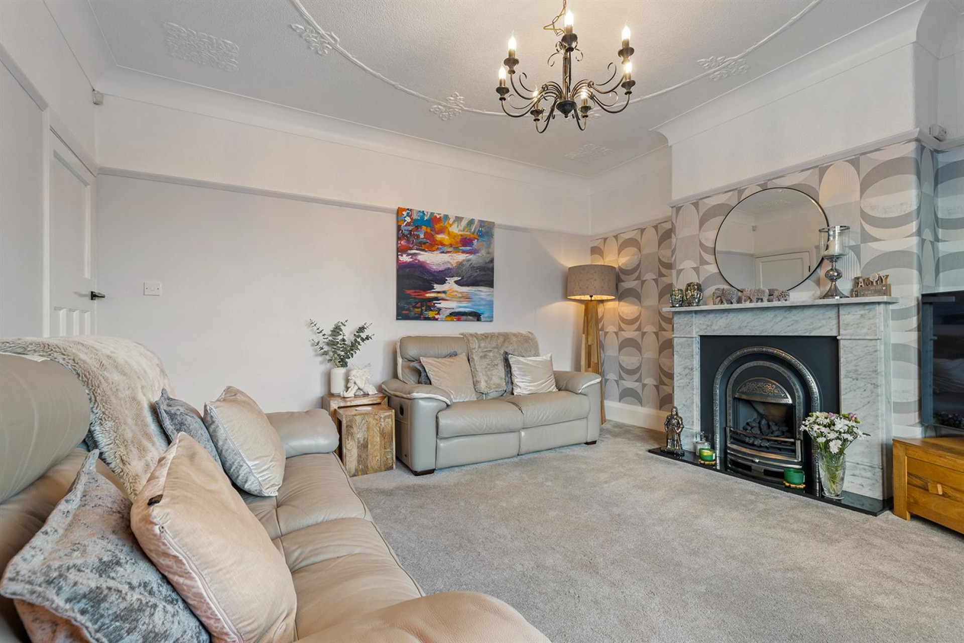 Images for Winona, Linden Road, Hullen Edge, Elland