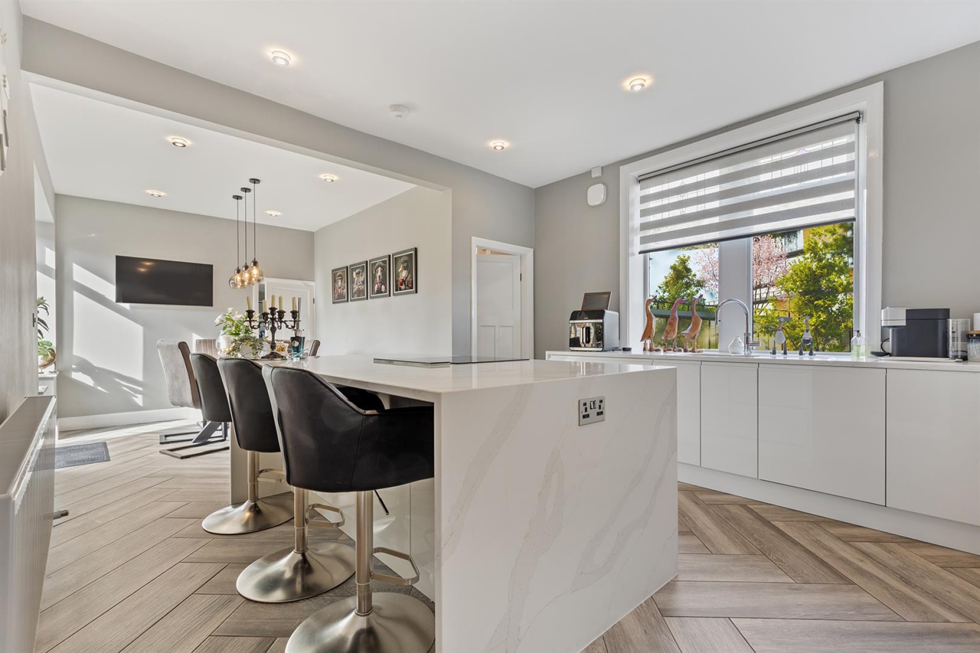 Images for Winona, Linden Road, Hullen Edge, Elland