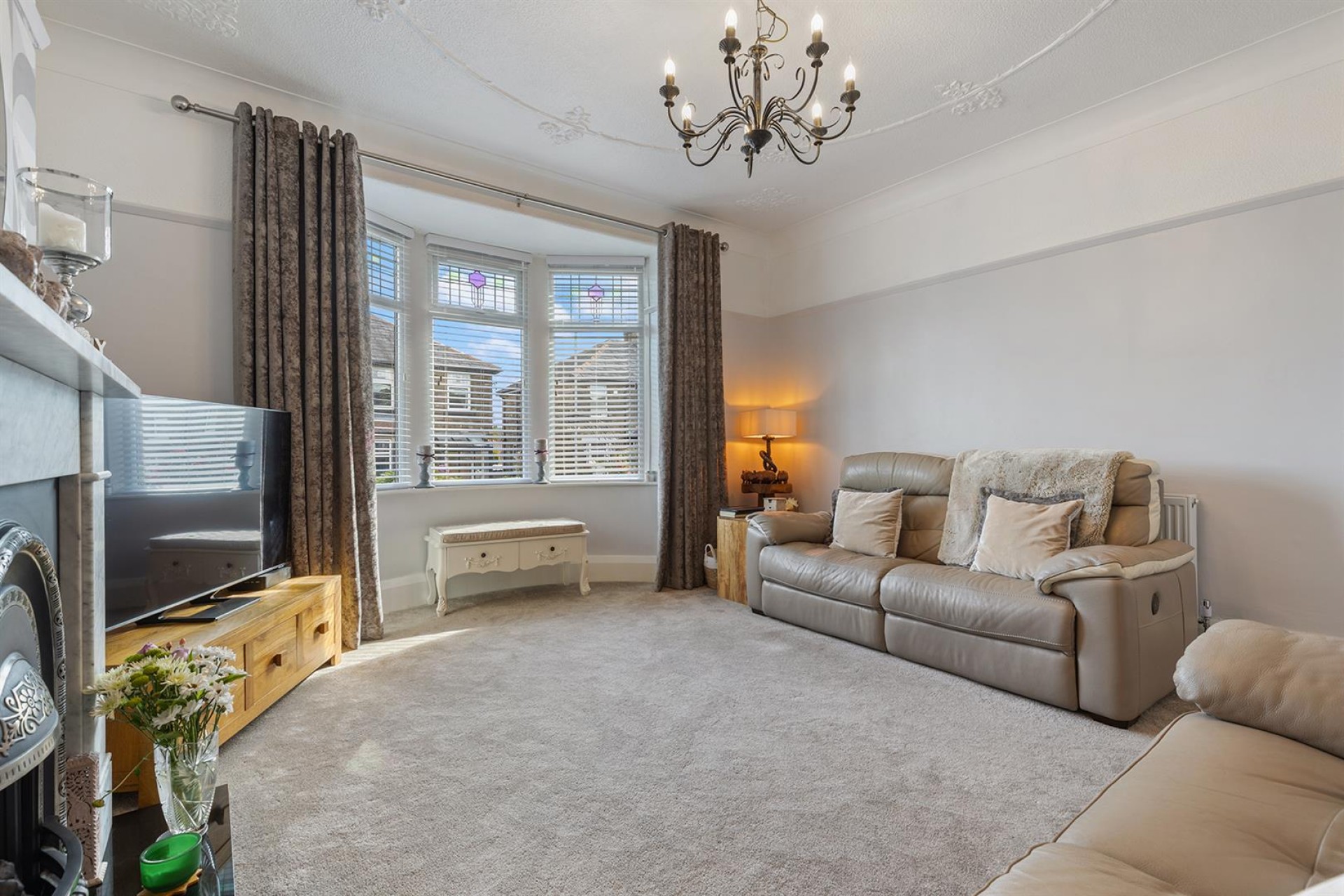 Images for Winona, Linden Road, Hullen Edge, Elland