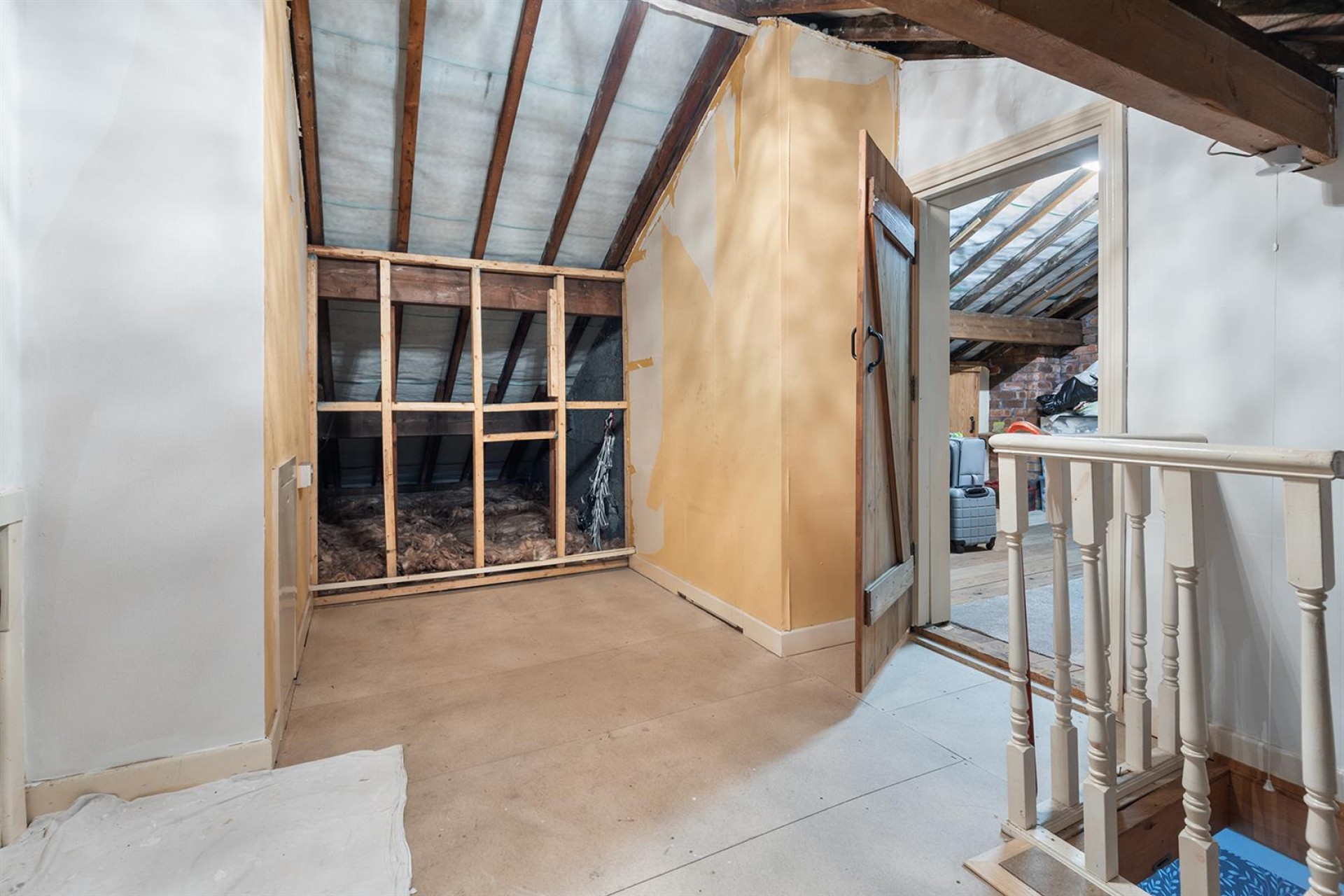 Images for Winona, Linden Road, Hullen Edge, Elland