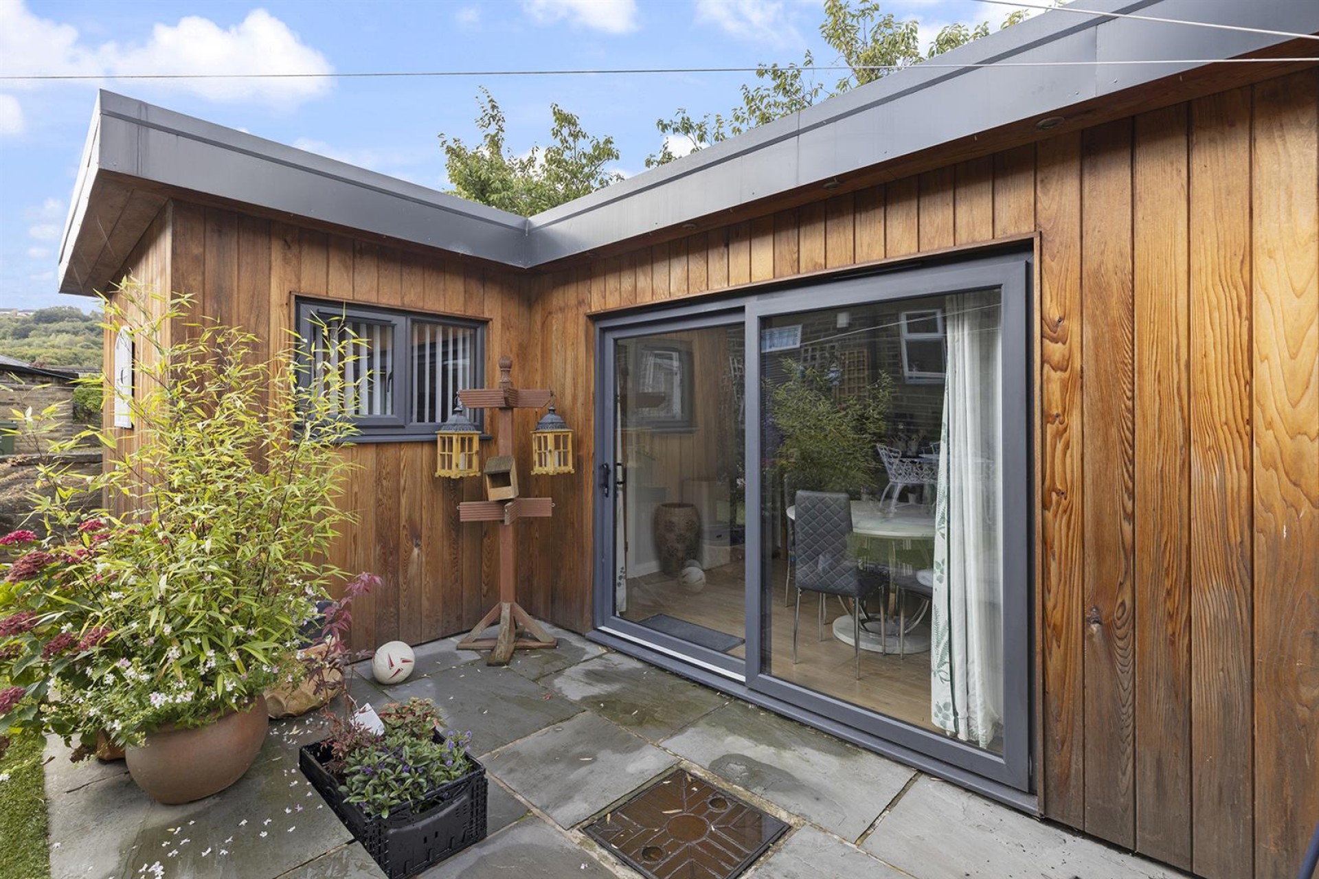 Images for Winona, Linden Road, Hullen Edge, Elland