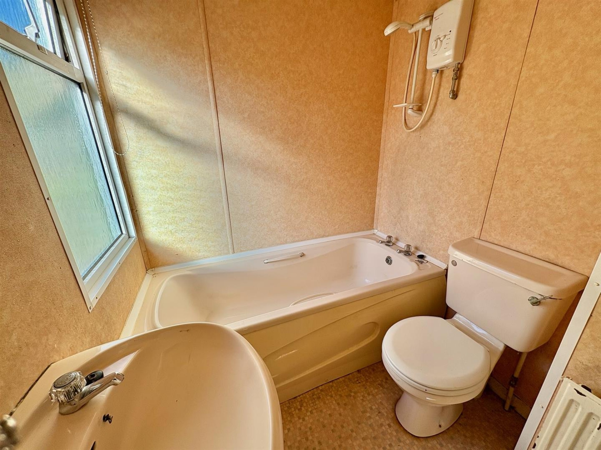 Images for Elland Hall Caravan Site, Elland