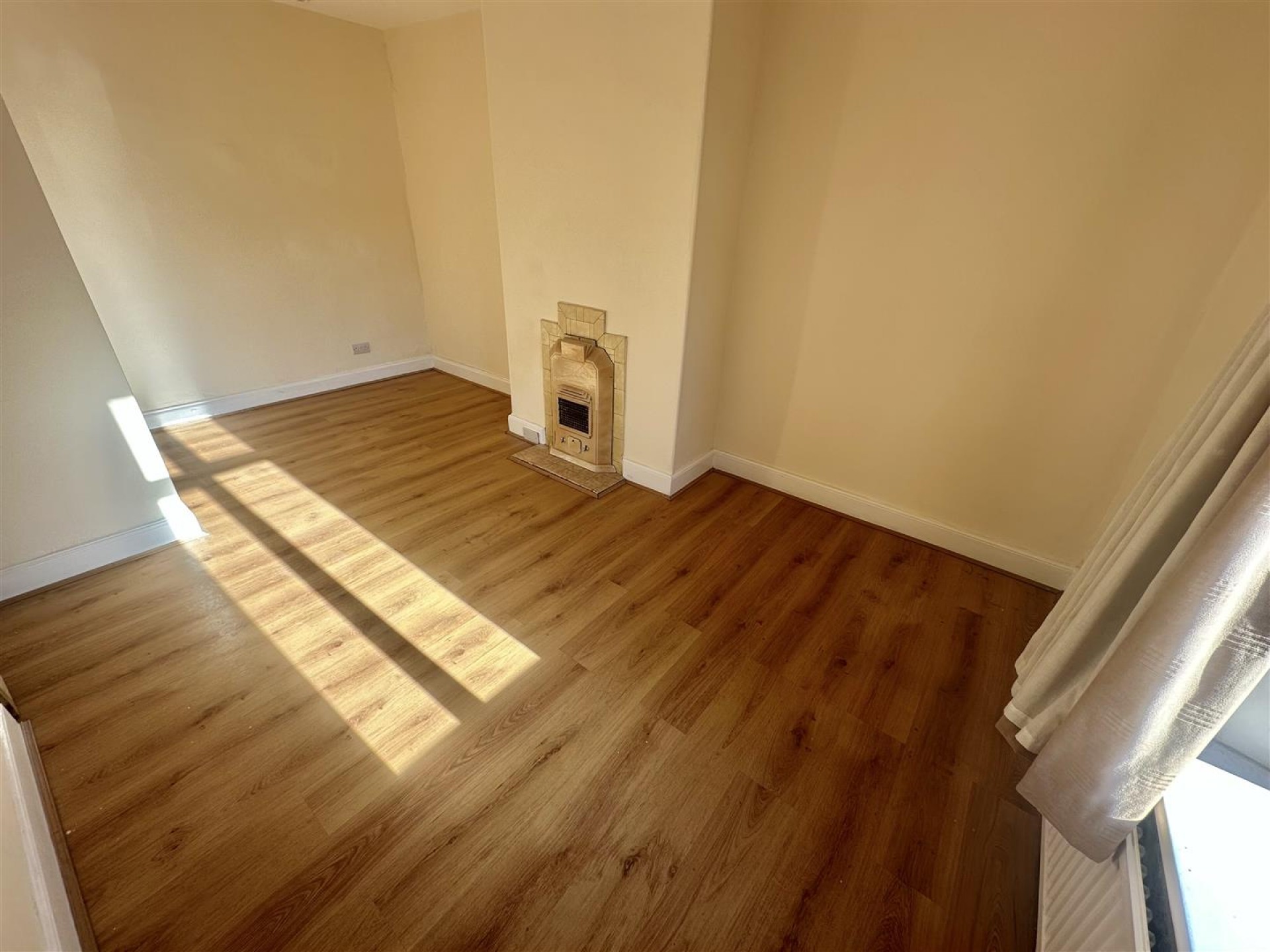 Images for Vicar Street, Liversedge