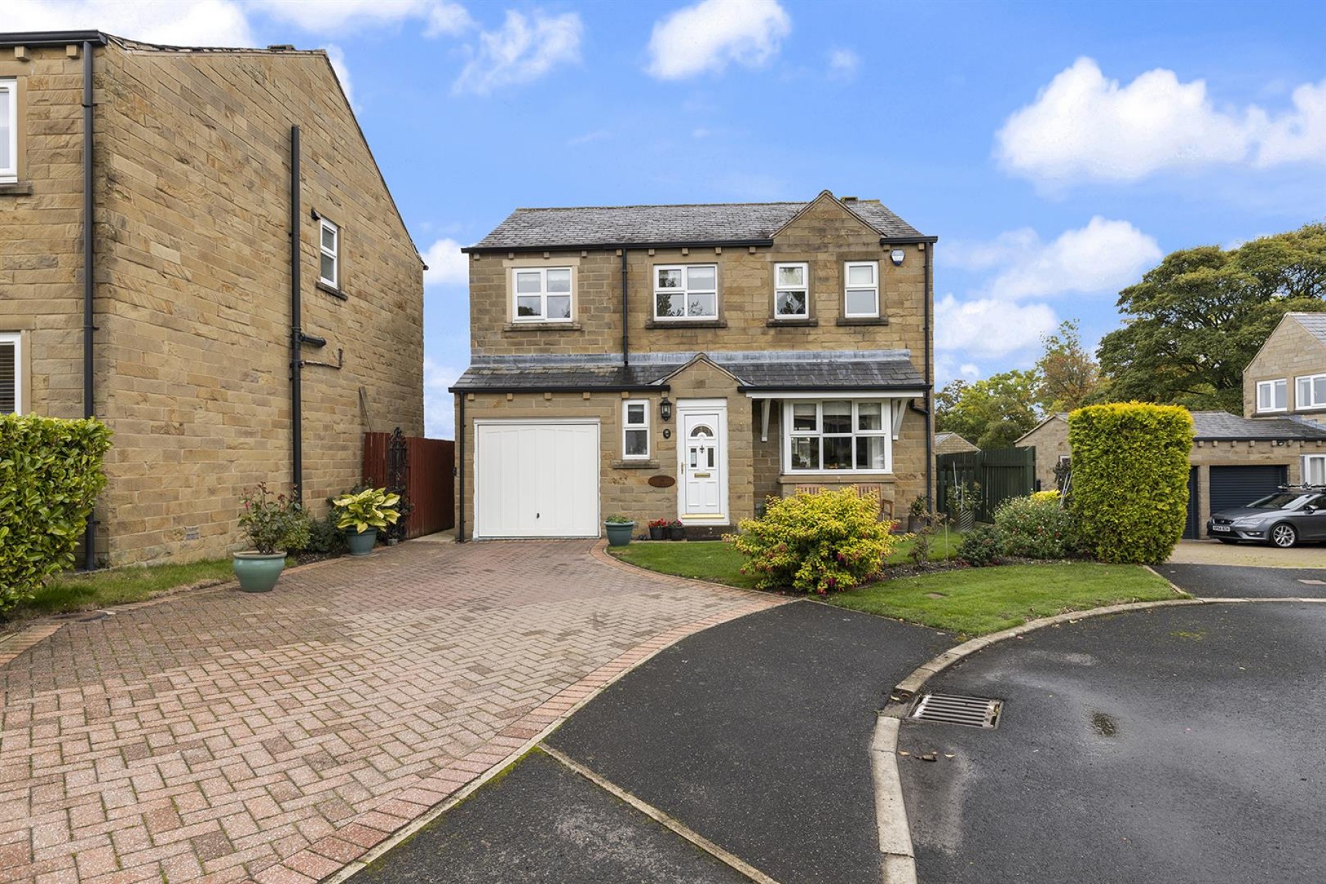 Images for Blacksmiths Fold, Almondbury, Huddersfield