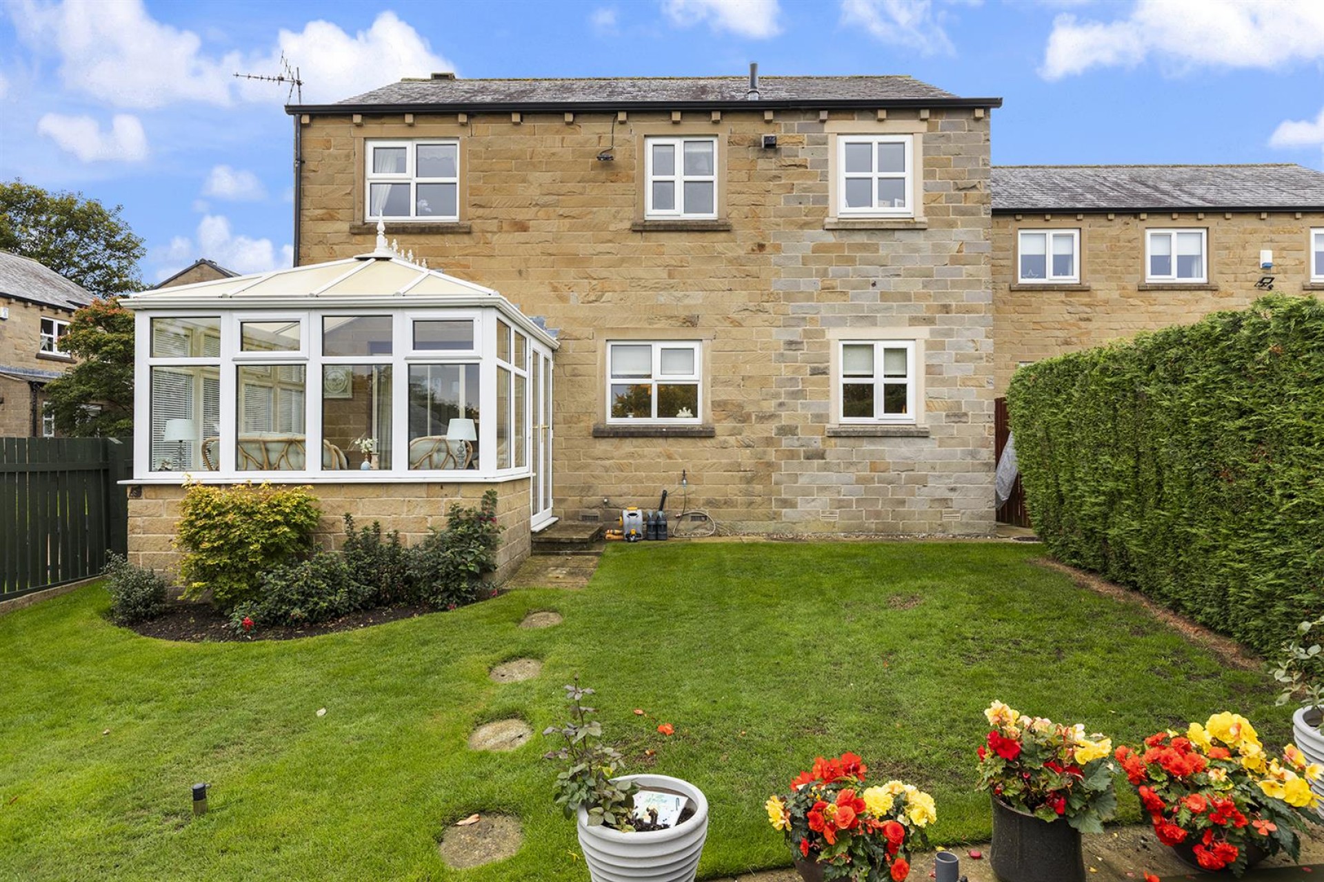 Images for Blacksmiths Fold, Almondbury, Huddersfield