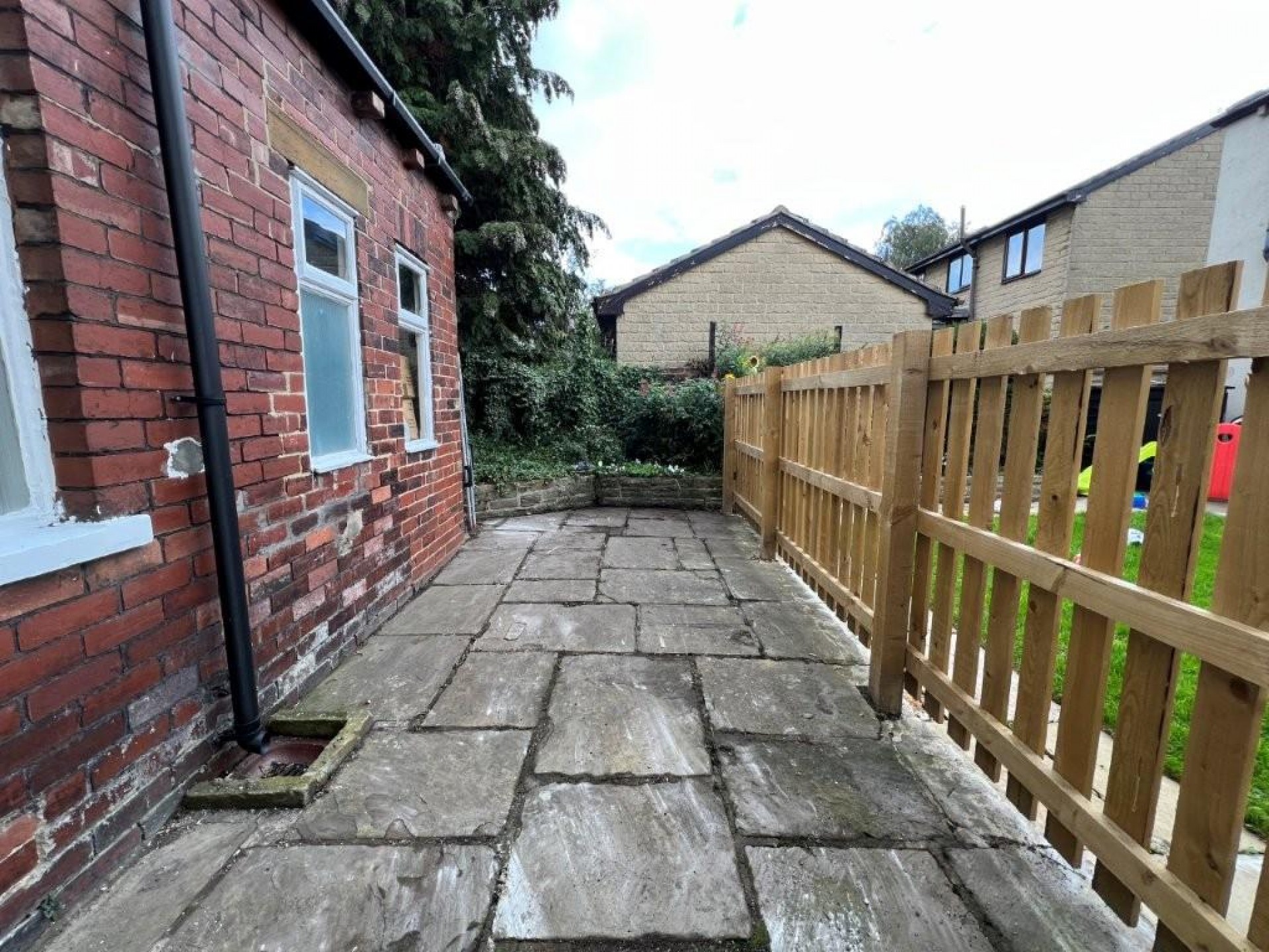 Images for 242 Oxford Road, Gomersal, Cleckheaton