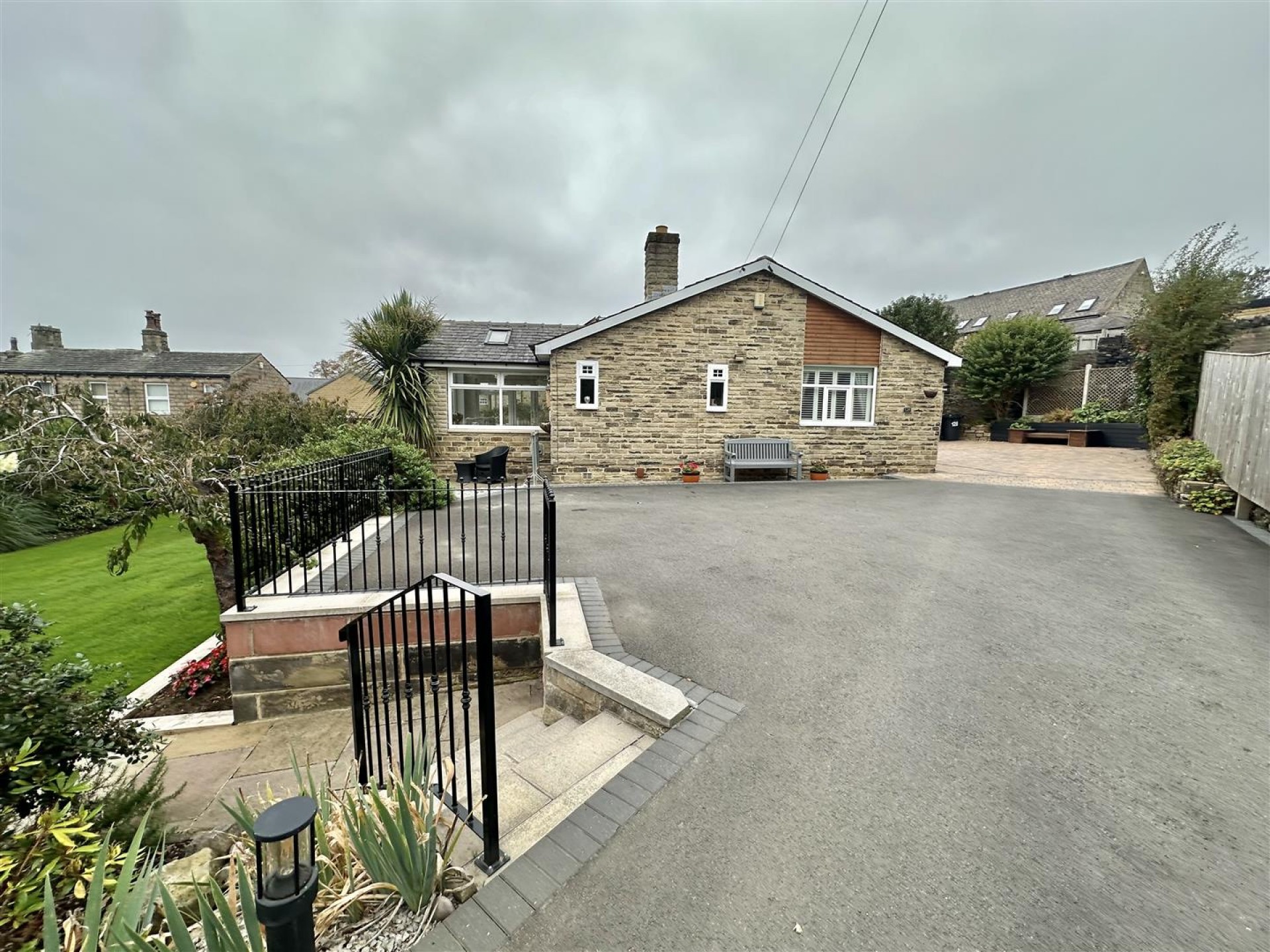 Images for Nab Lane, Mirfield