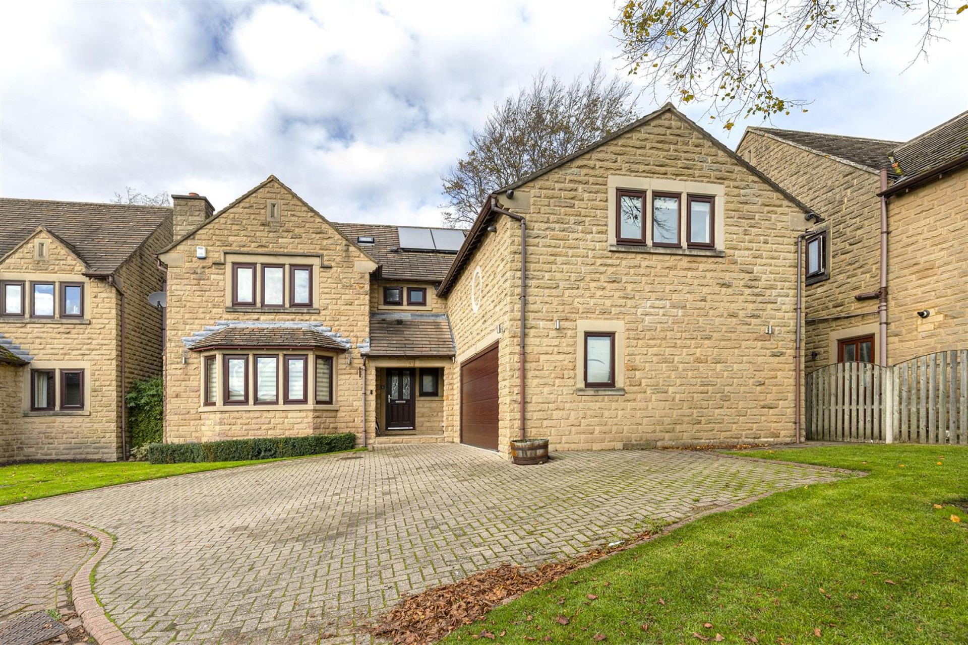 Images for Crowlees Gardens, Mirfield