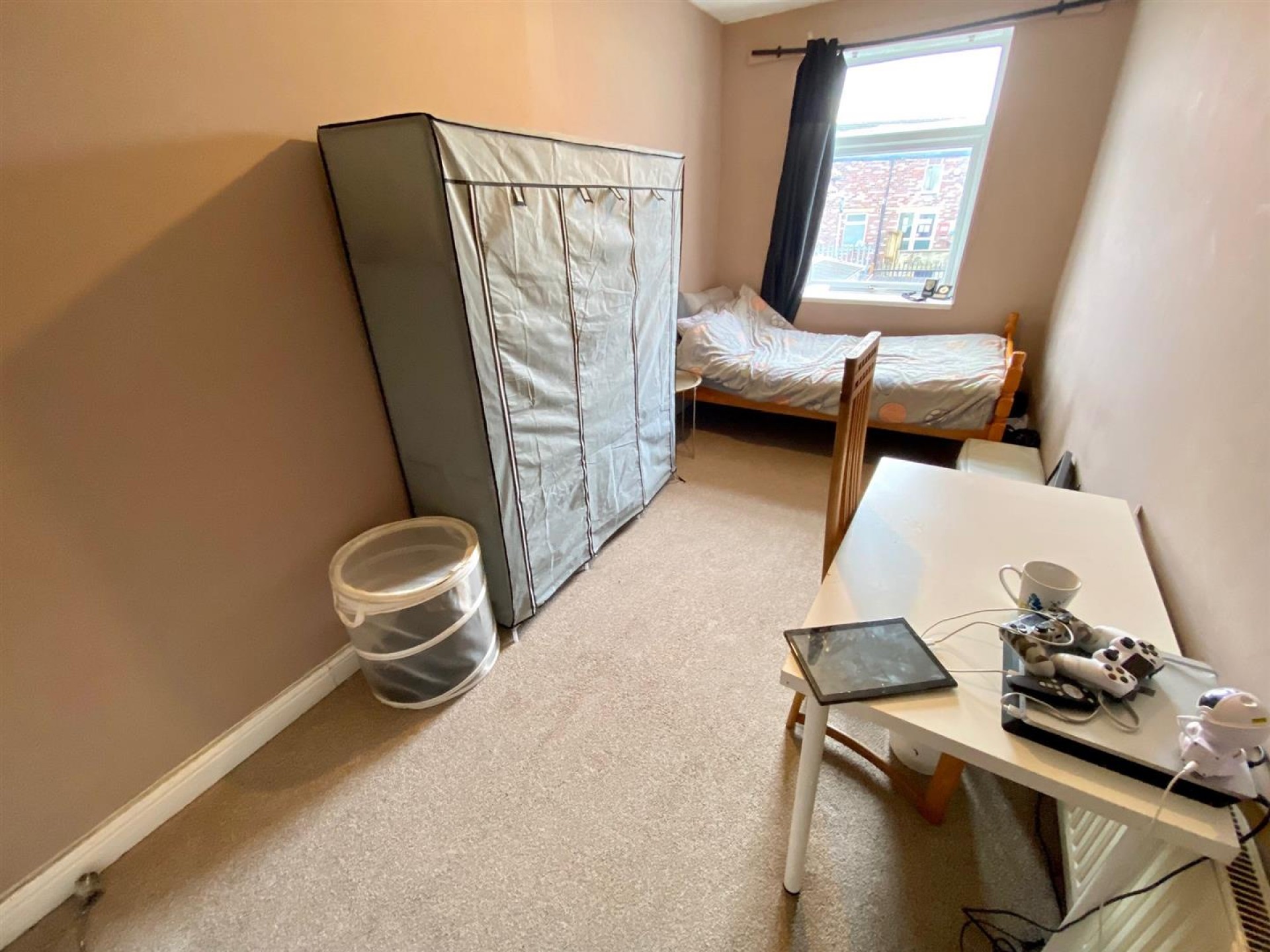 Images for Halifax Old Road, Huddersfield