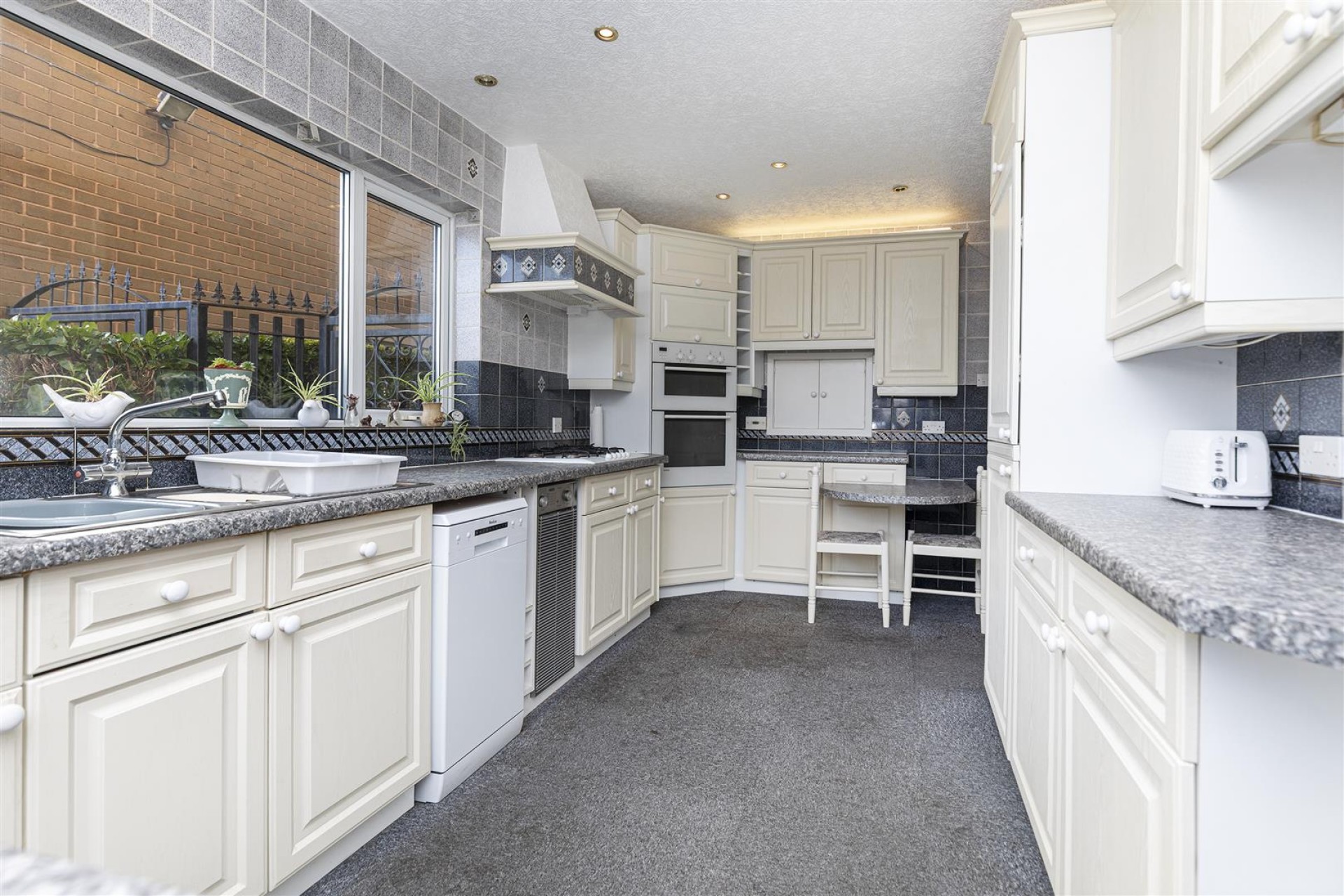 Images for Gleneagles Way, Huddersfield