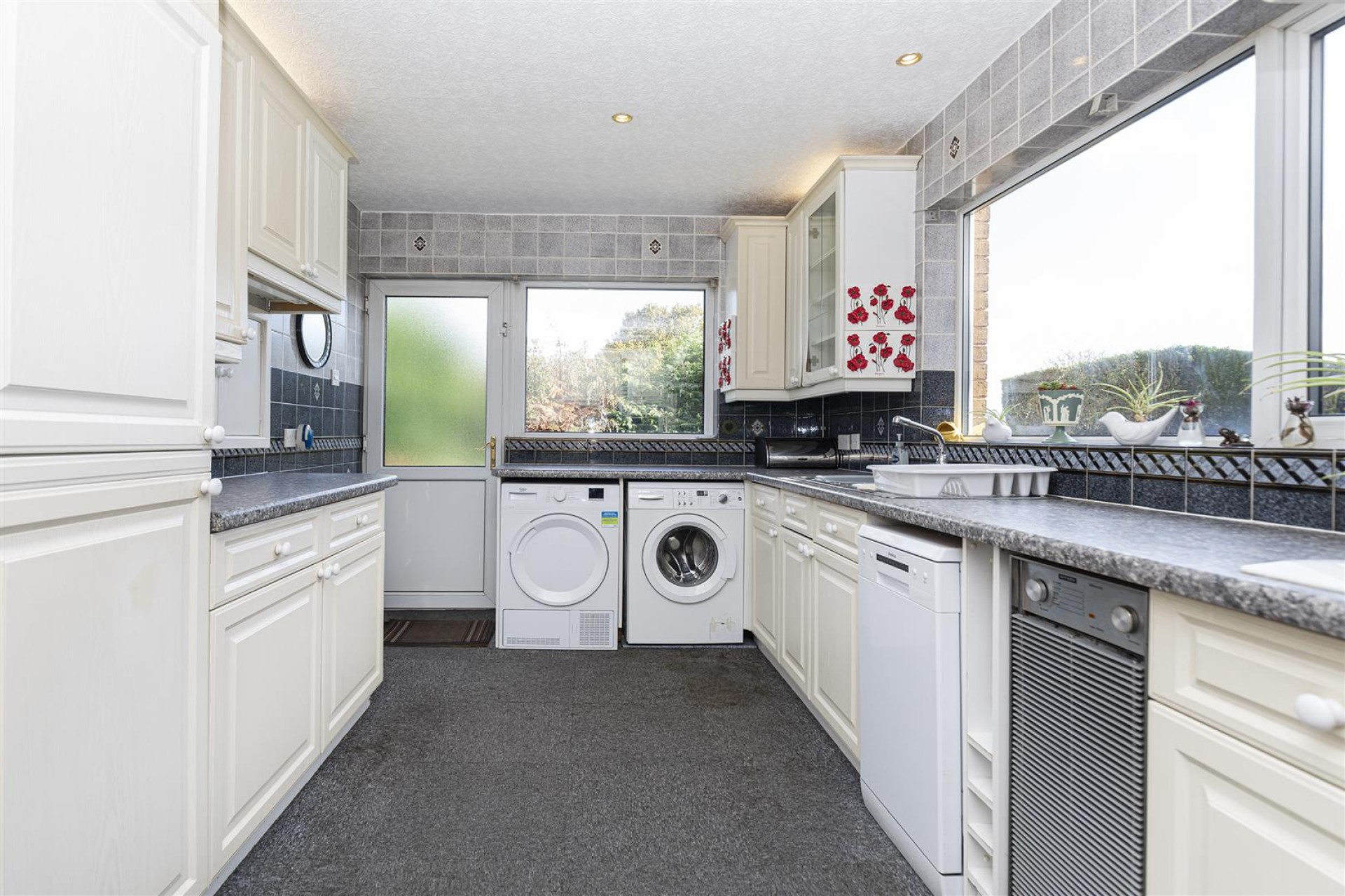 Images for Gleneagles Way, Huddersfield