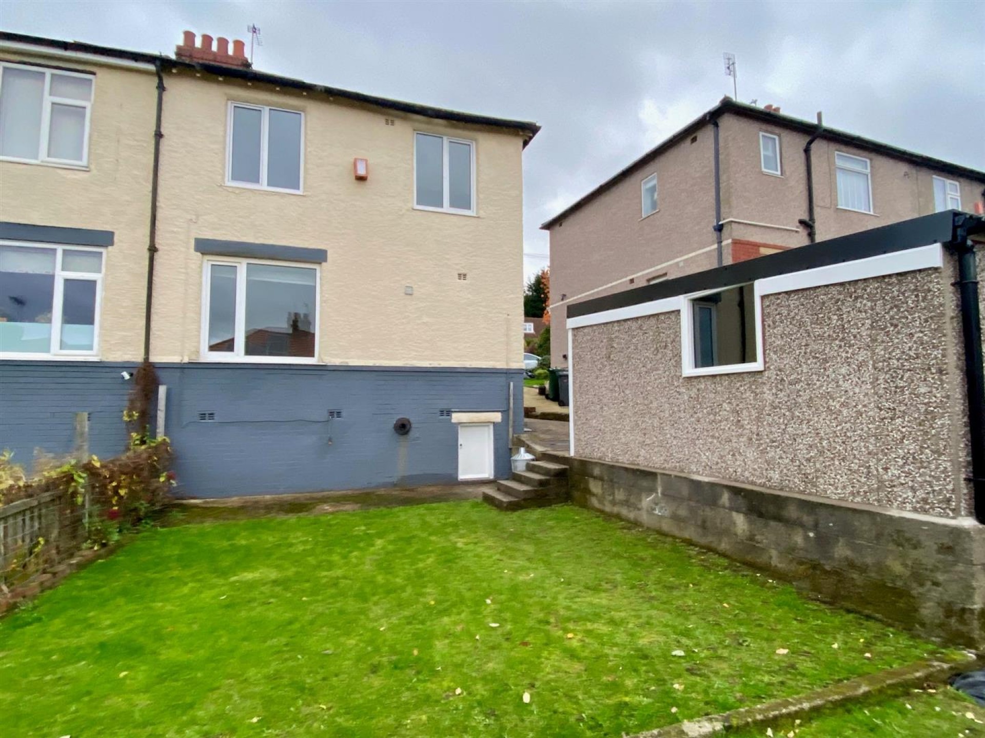 Images for Wiggan Lane, Huddersfield