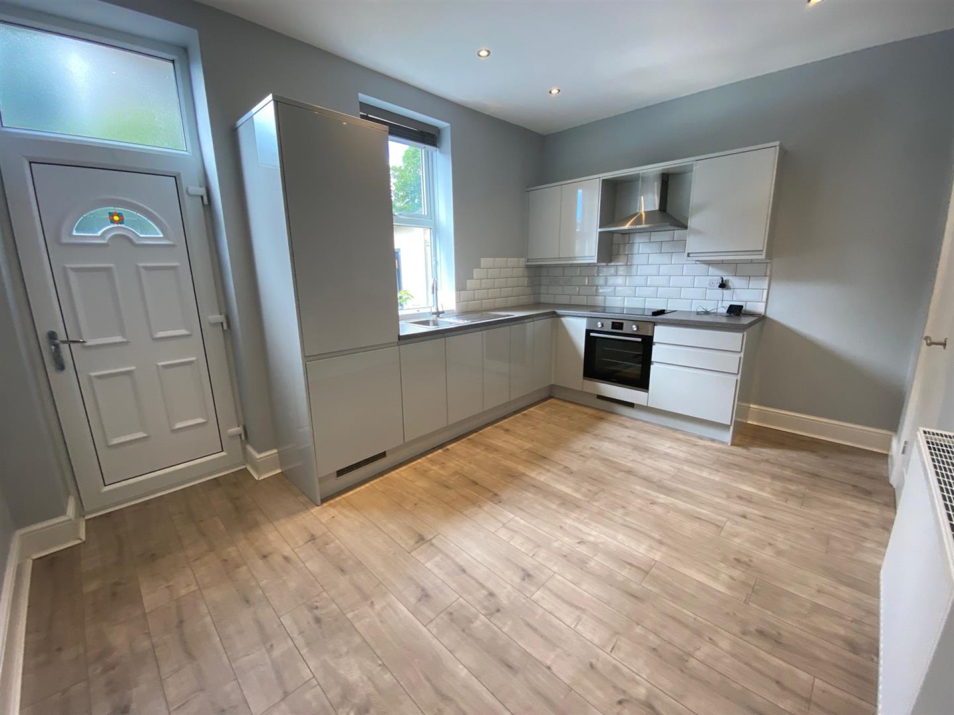 Images for Thornhill Ave, Lindley, Huddersfield