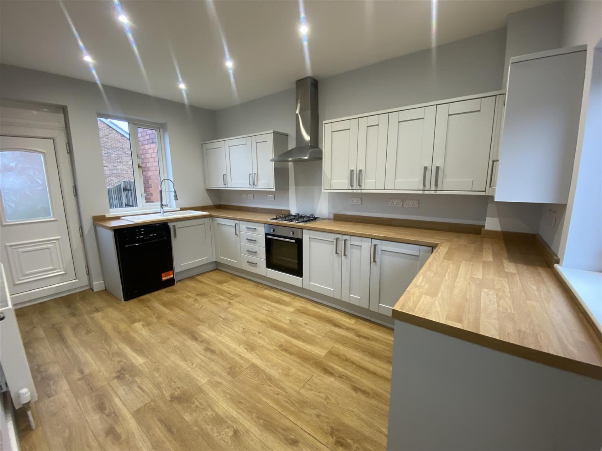 Images for Pye Nest Gardens, Halifax