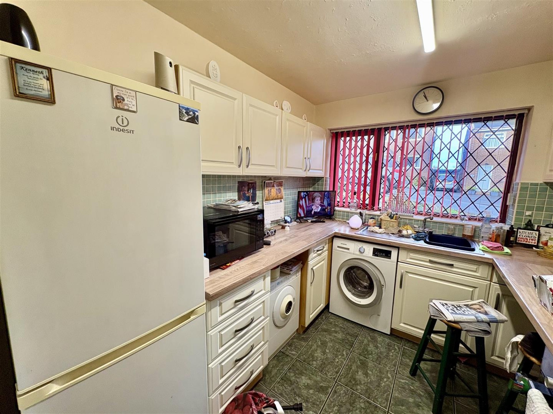 Images for Dunce Park Close, Elland