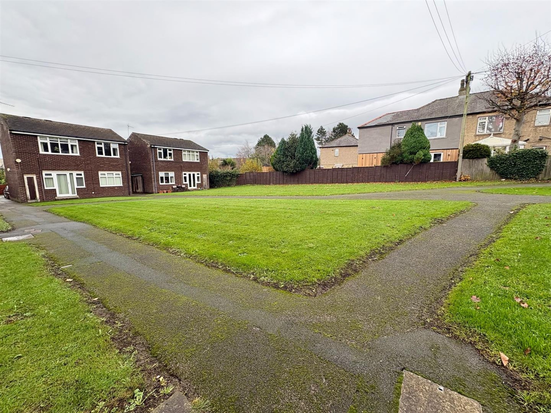 Images for Northfield Close, Victoria Avenue, Elland