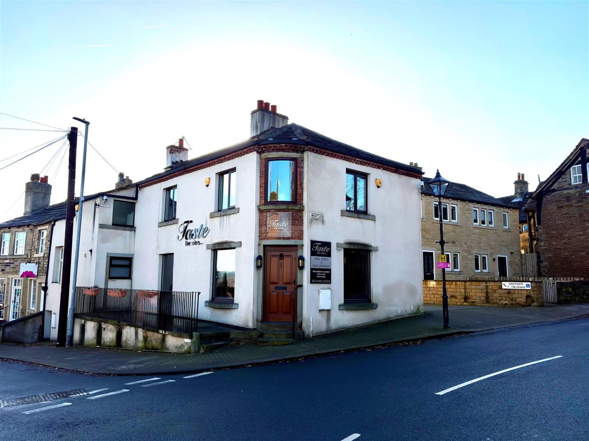 Images for 1 Westgate, Almondbury, Huddersfield, HD5 8XF