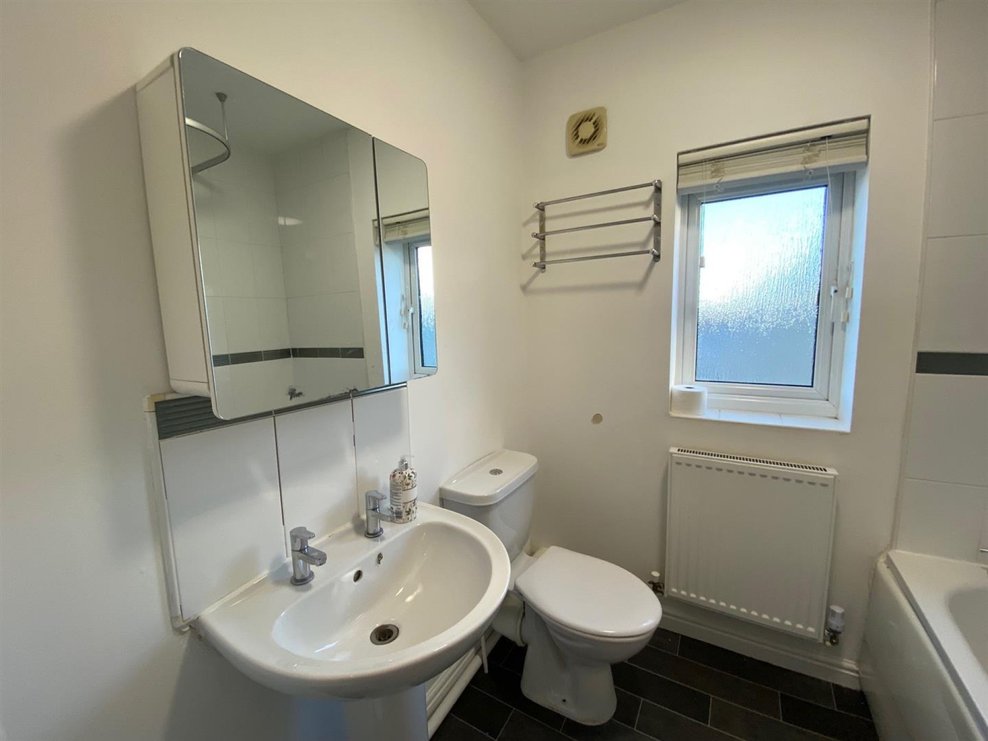 Images for Baton Drive, Lindley