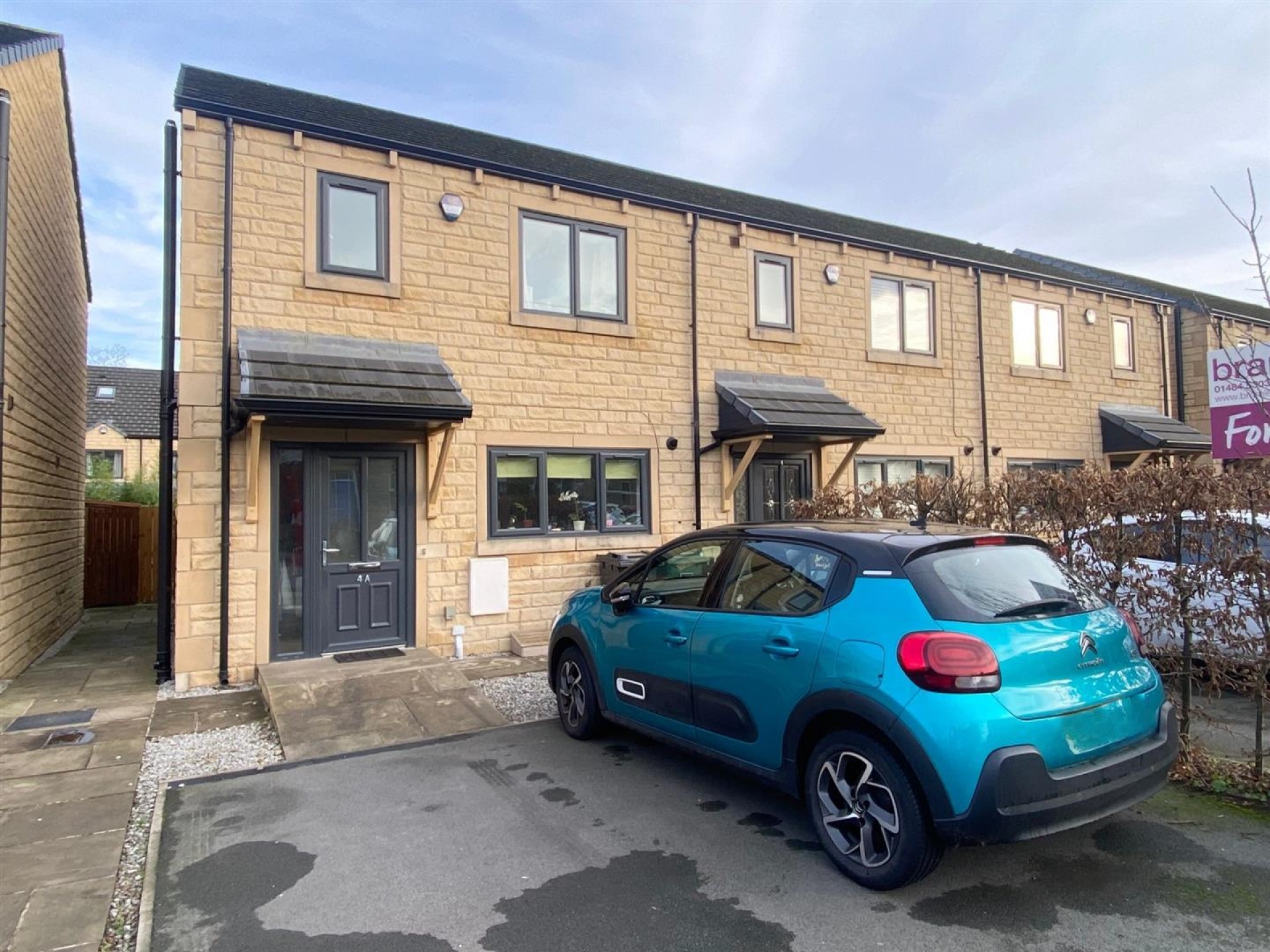 Images for Cross Green Road