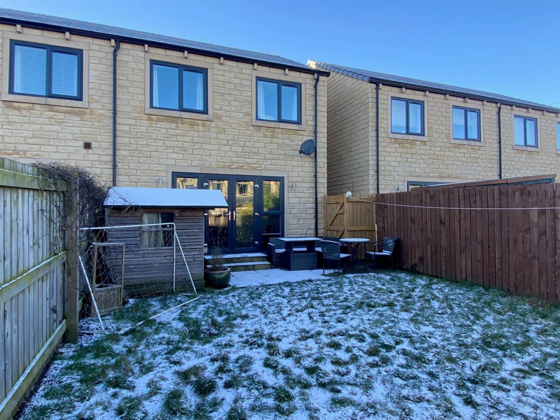 Images for Cross Green Road