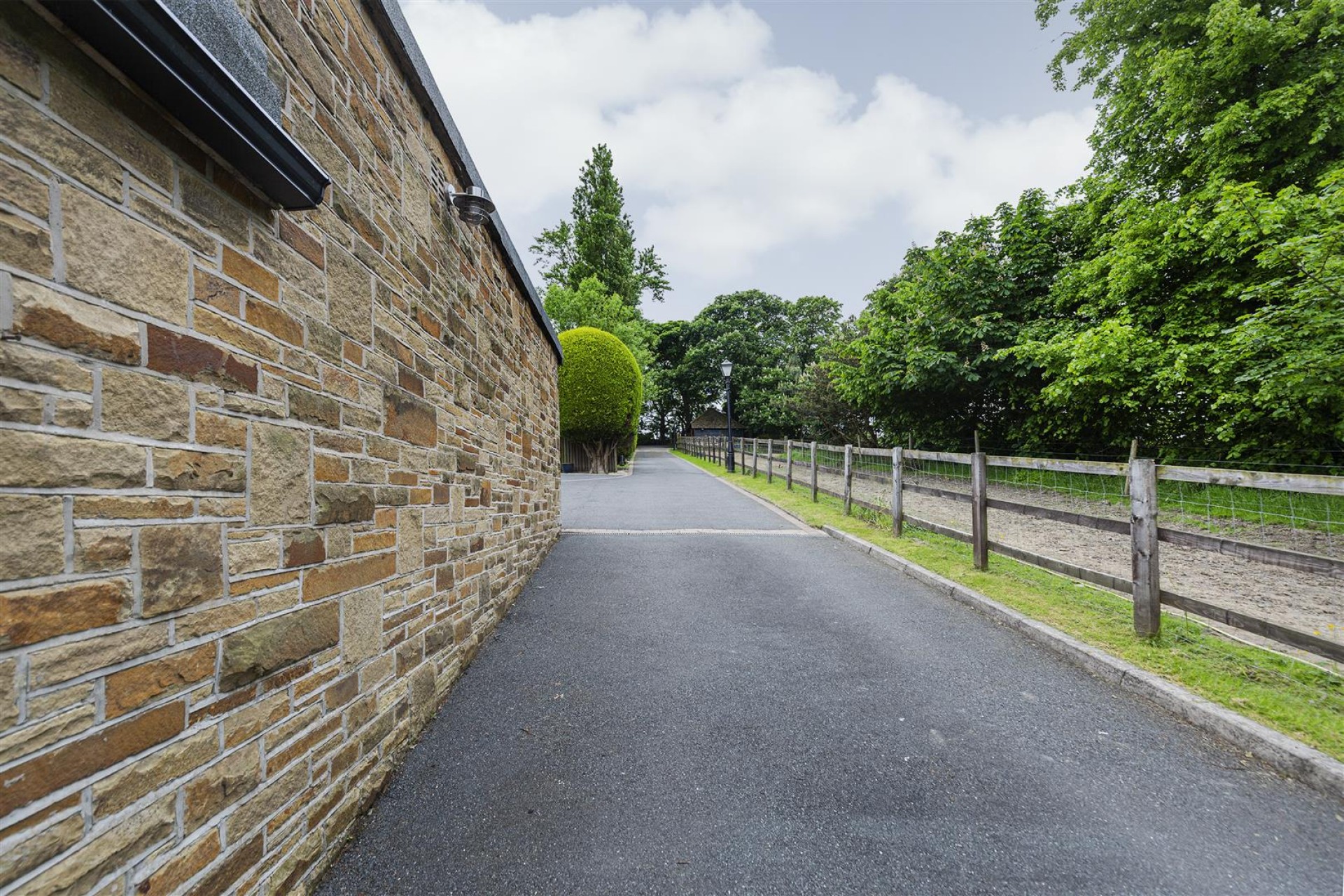 Images for Hopton Hall Lane, Mirfield