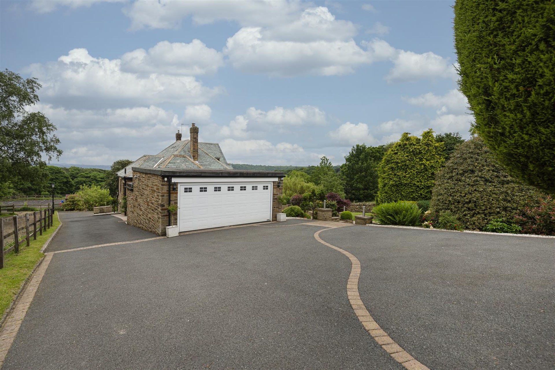 Images for Hopton Hall Lane, Mirfield