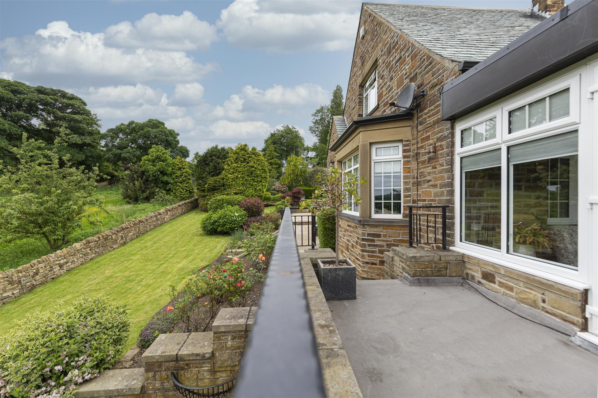 Images for Hopton Hall Lane, Mirfield