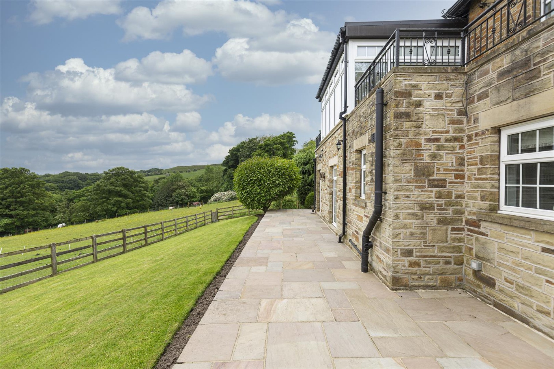Images for Hopton Hall Lane, Mirfield