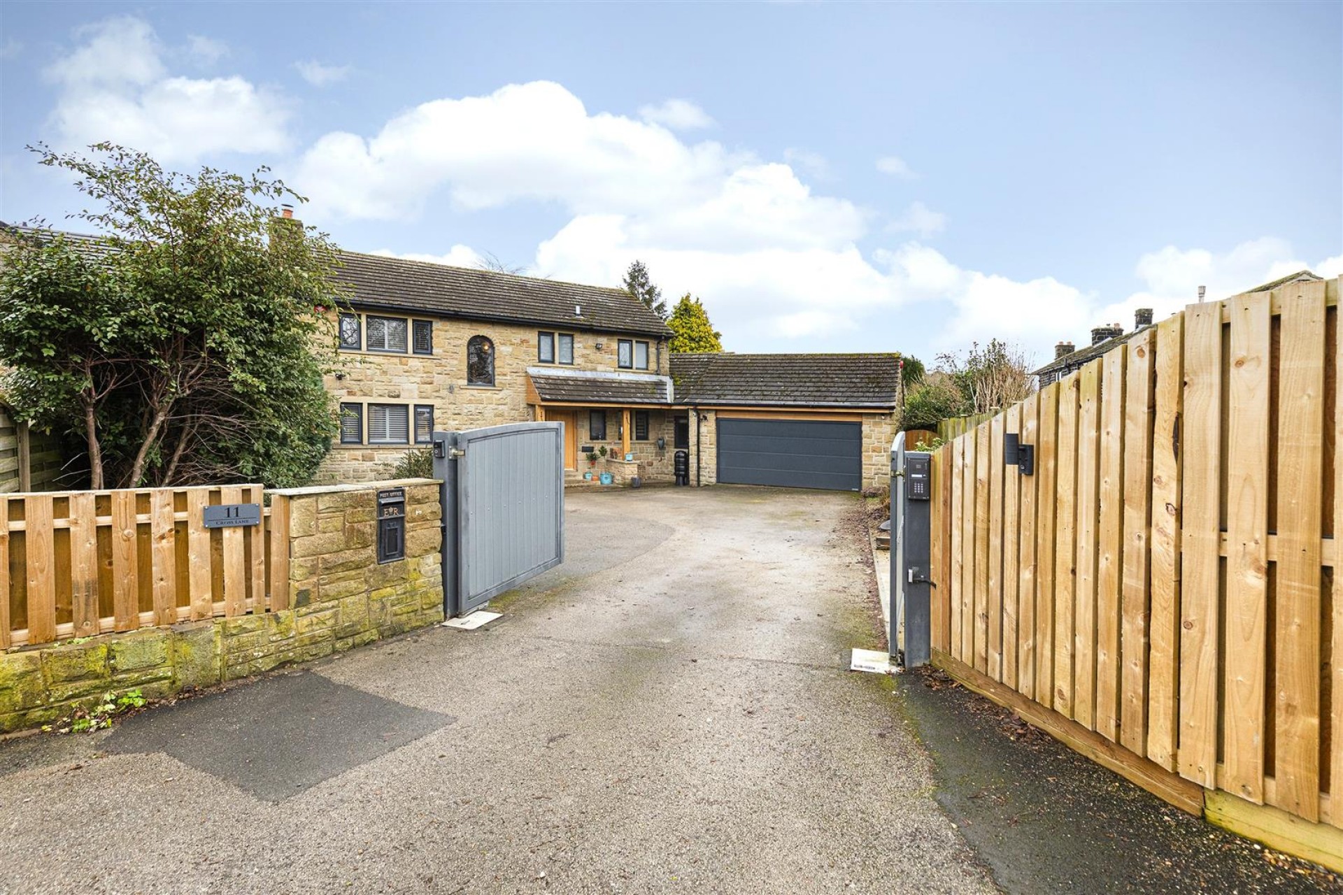 Images for Cross Lane, Stocksmoor, Huddersfield