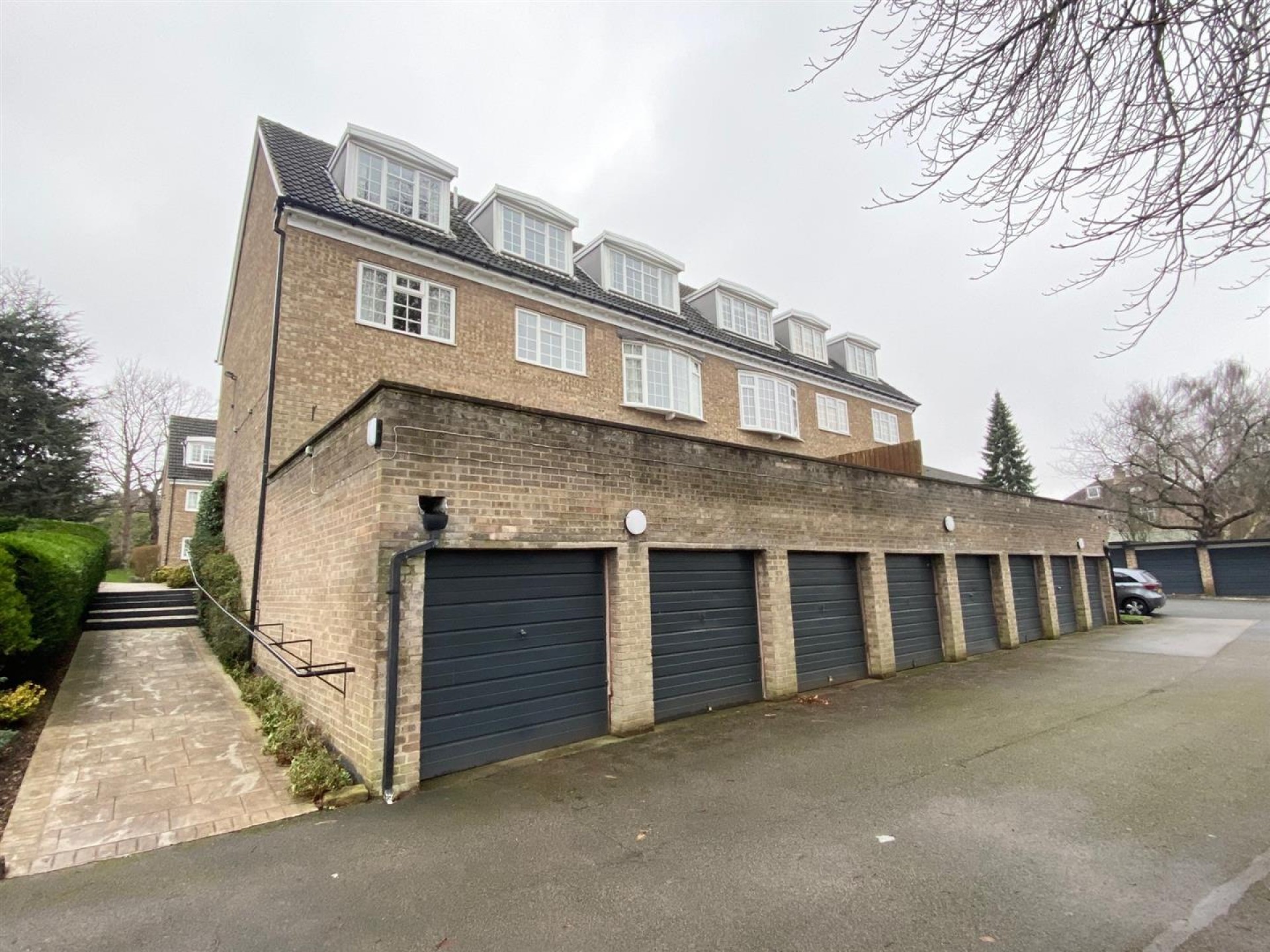 Images for Arncliffe Court, Huddersfield