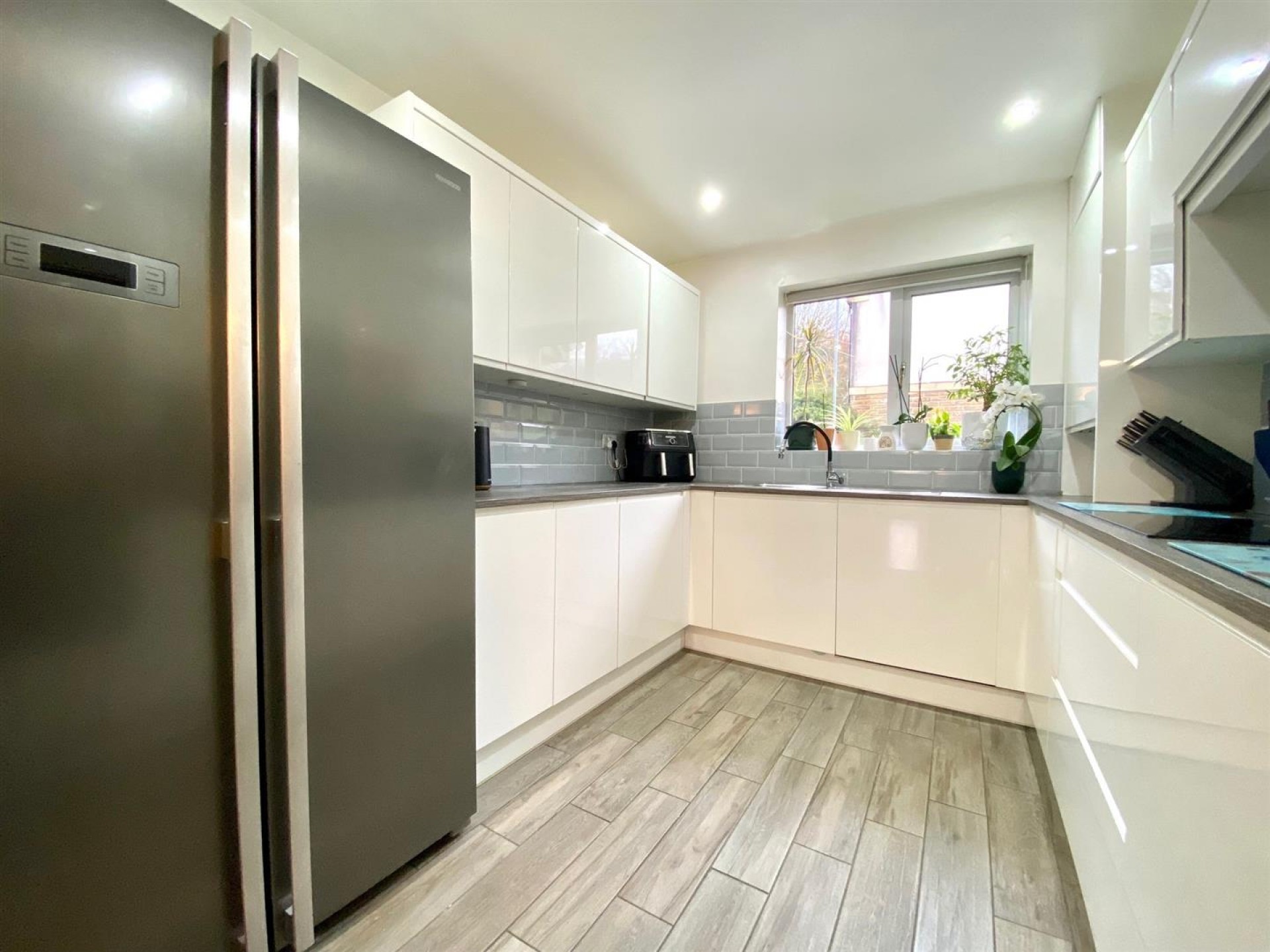 Images for Greenlea Court, Huddersfield